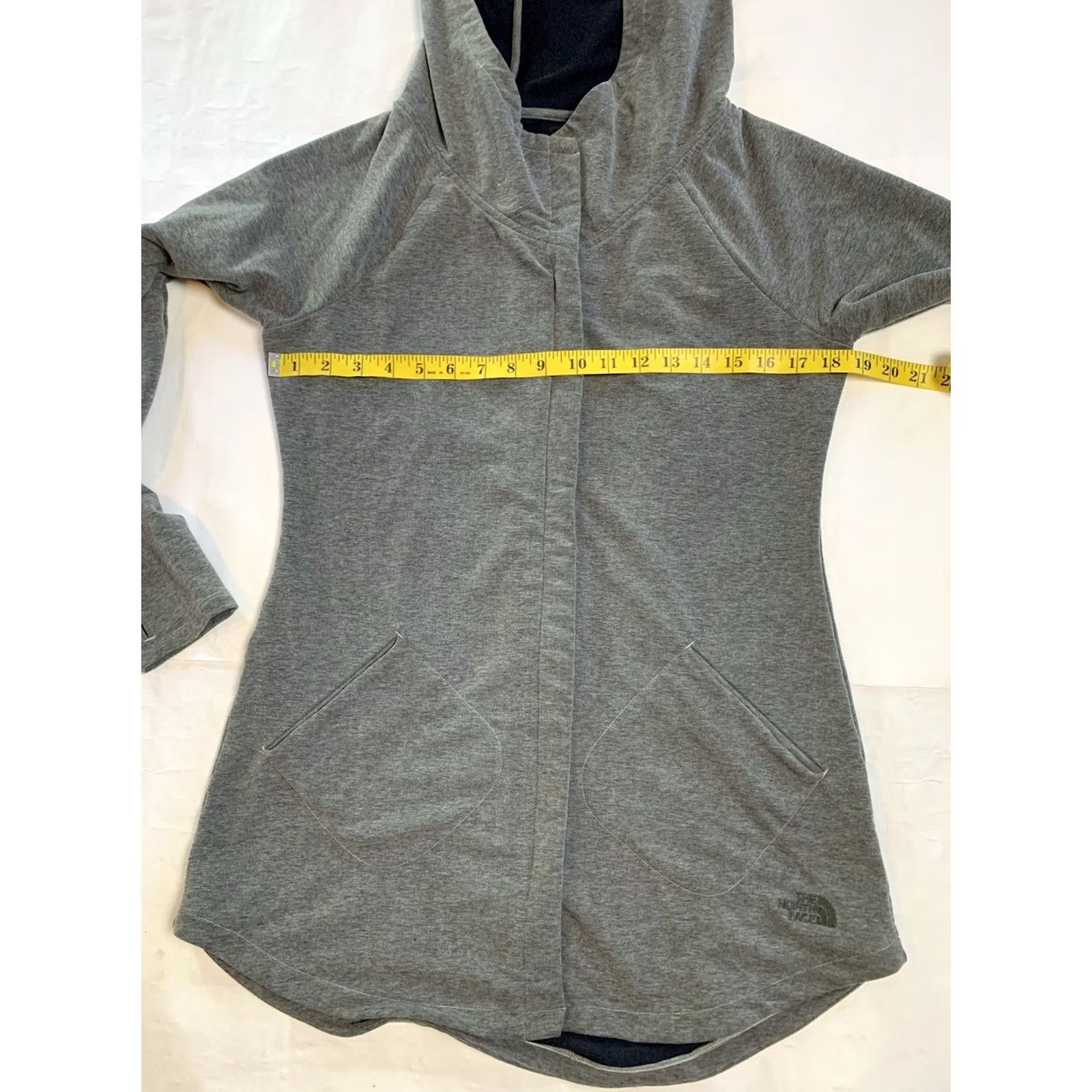The North Face VINTAGE The North Face Jacket Women M Gray Wrapture Yoga Flashdry Full Zip Thumb Holes Size M / US 6-8 / IT 42-44 - 7 Thumbnail