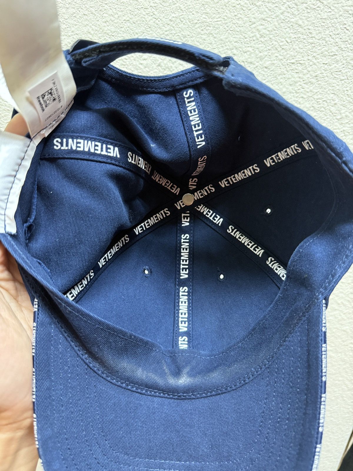 Vetements Vetements embroidered logo cap in navy Size ONE SIZE - 8 Thumbnail