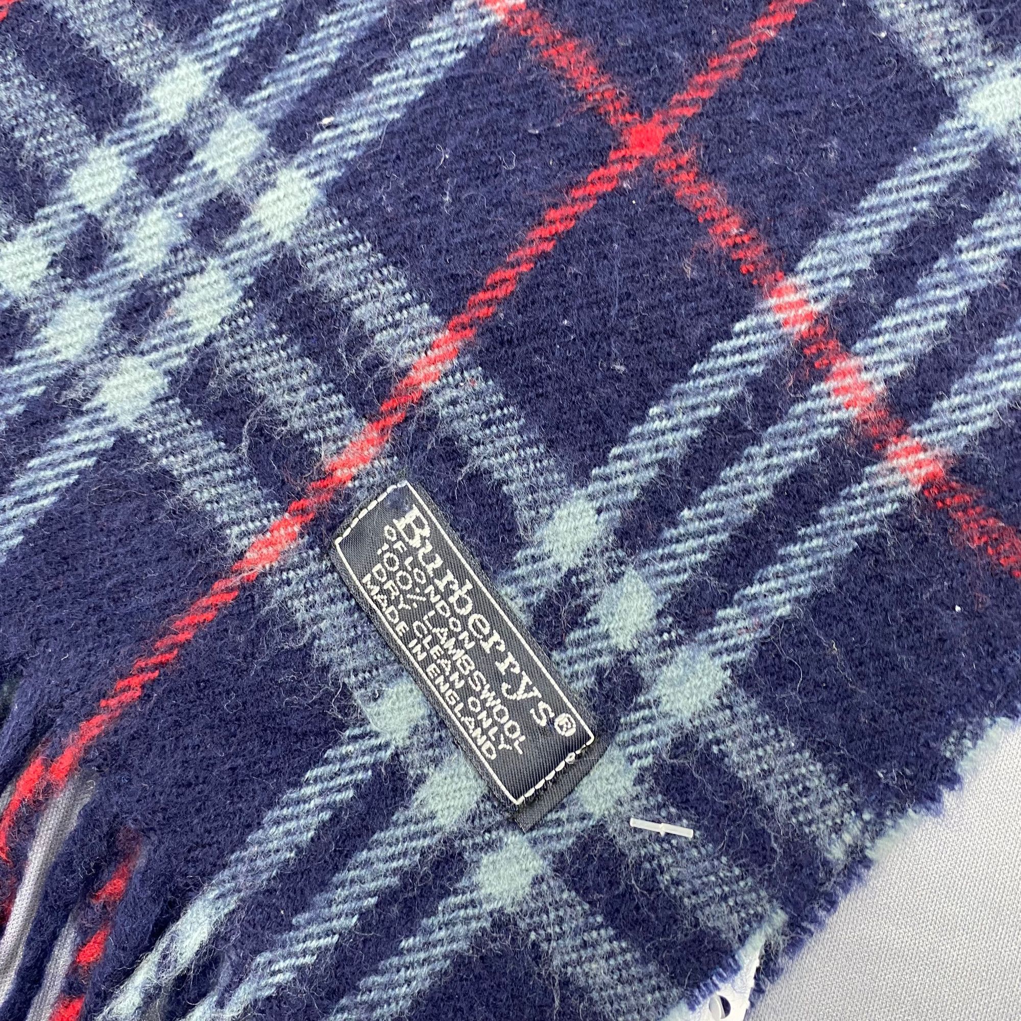 Burberry Vintage Burberry Scarf Muffler Wool Winter Fringe Scarves Size ONE SIZE - 4 Thumbnail