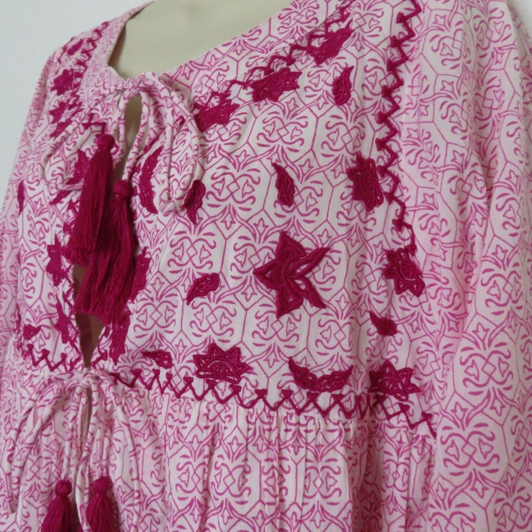 Pinko Hazel Women Large Pink Embroidered Keyhole Blouse Tassels Shirt Top Tunic Blouse Size L / US 10 / IT 46 - 4 Thumbnail