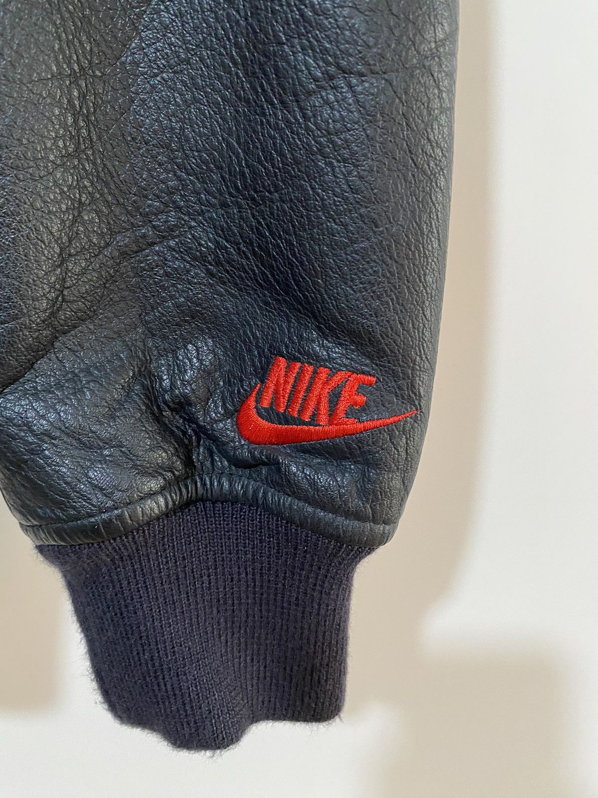 Nike Nike Destroyer Varsity Jacket M, red black, with leather Size US M / EU 48-50 / 2 - 4 Thumbnail