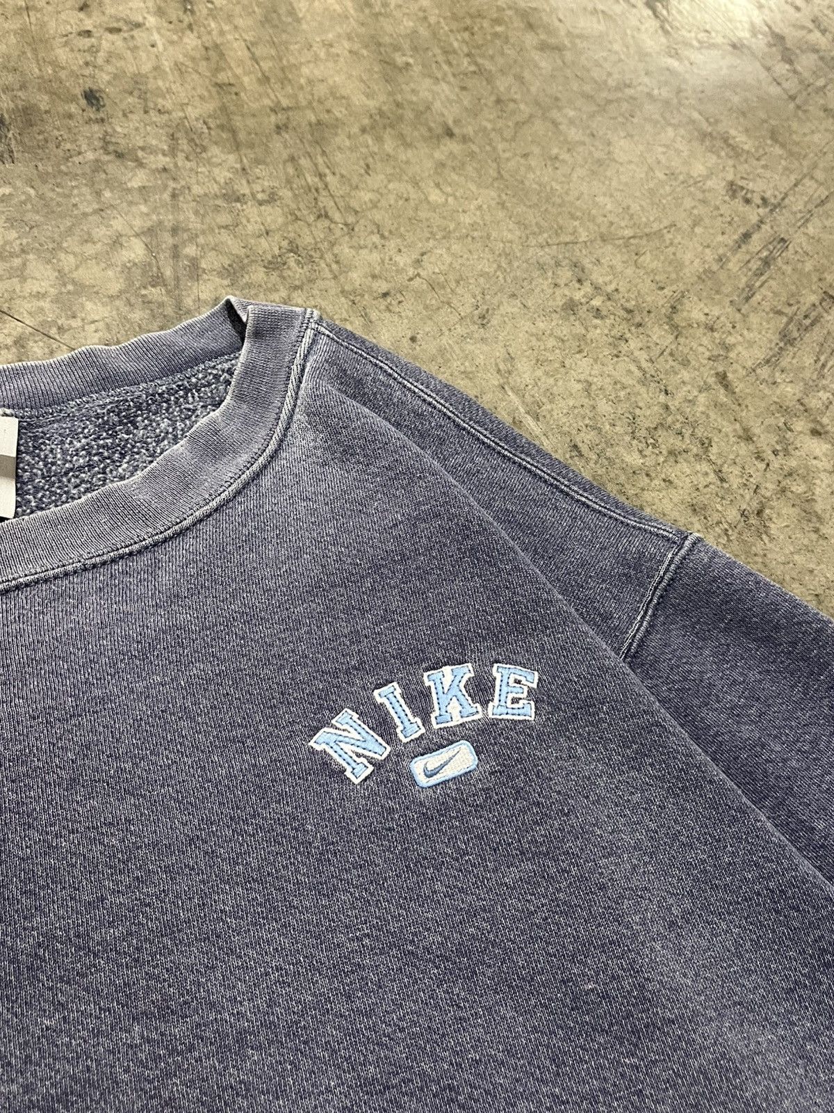 Nike × Vintage Nike vintage sun faded boxy fit 90s crewneck hype rare Size US XL / EU 56 / 4 - 5 Thumbnail