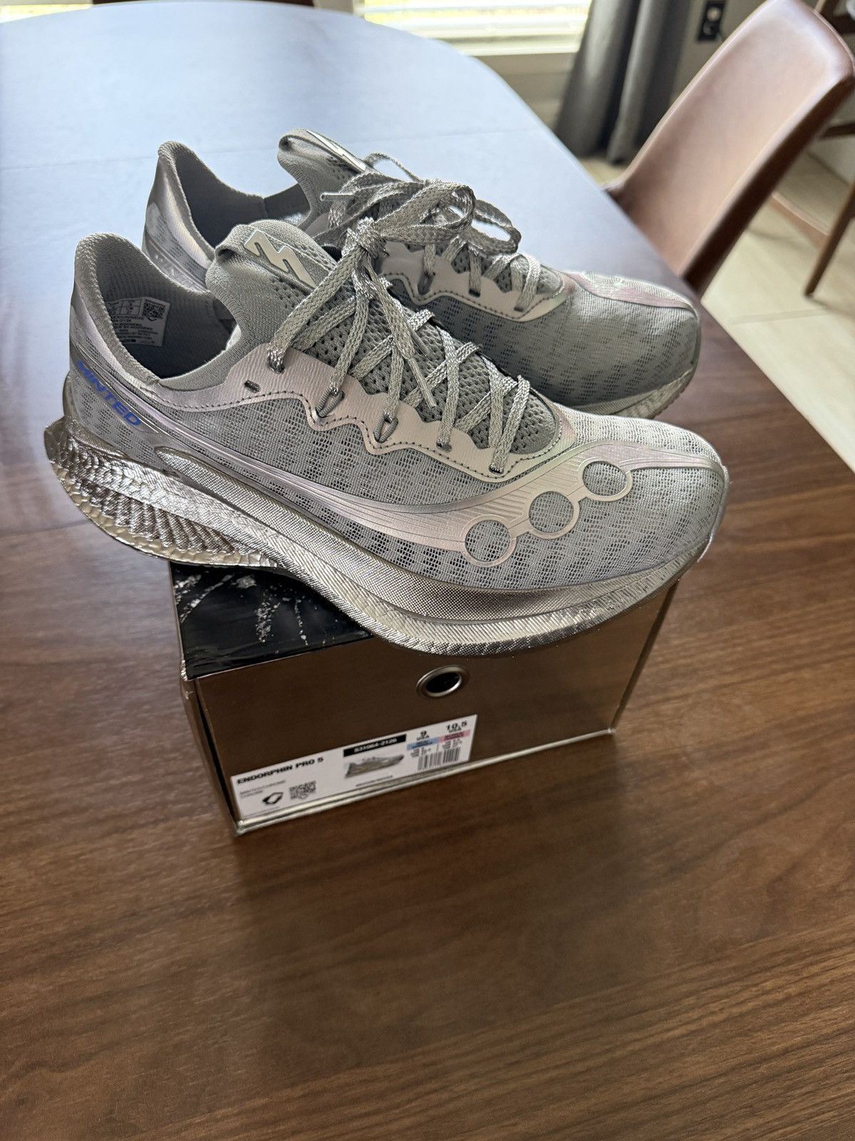 Minted New York × Saucony Minted New York Saucony Endorphin Pro 5 Size US 9 / EU 42 - 1 Thumbnail