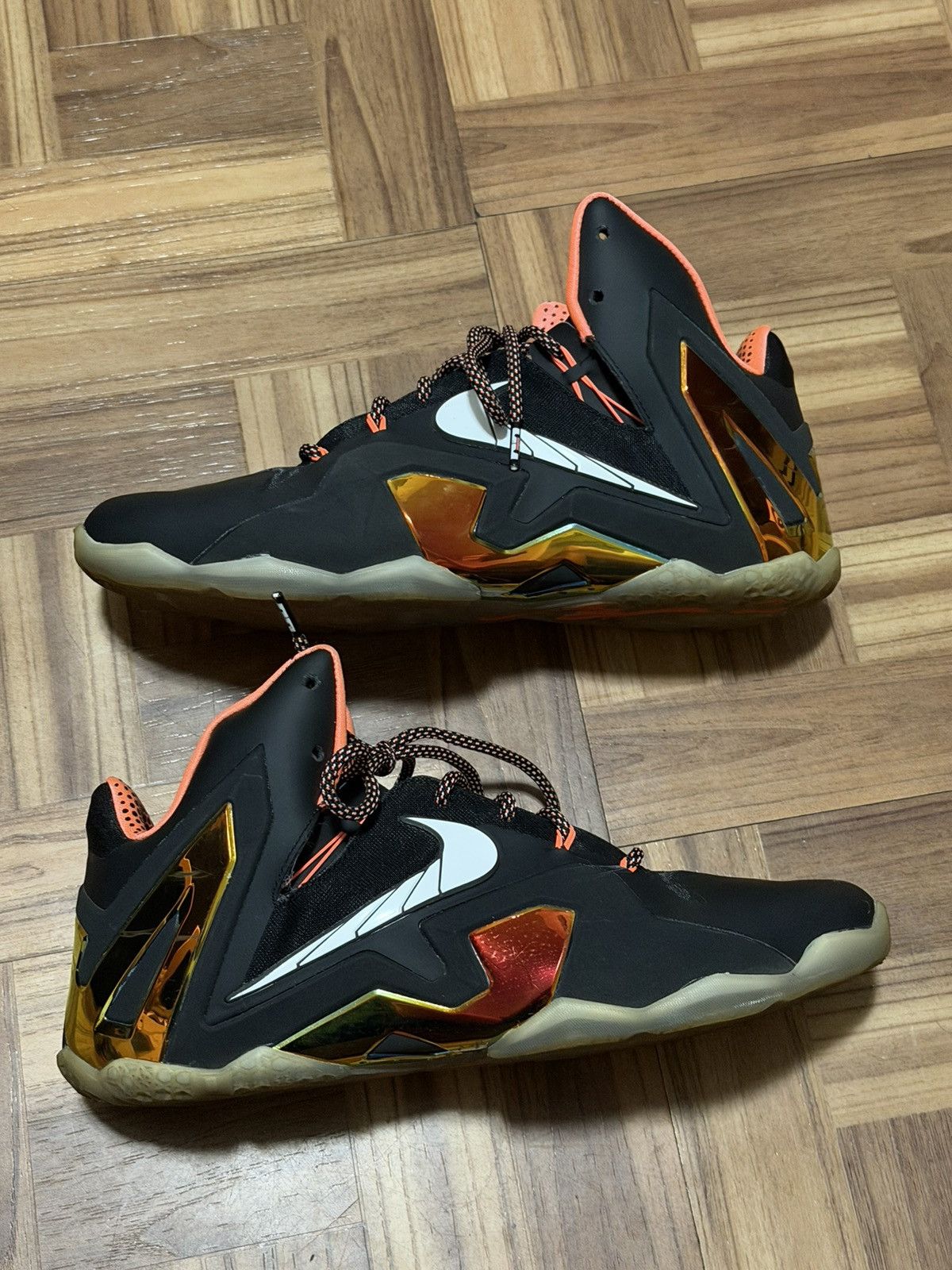 Nike Nike LeBron 11 Elite Black Gold Size US 10.5 / EU 43-44 - 1 Thumbnail
