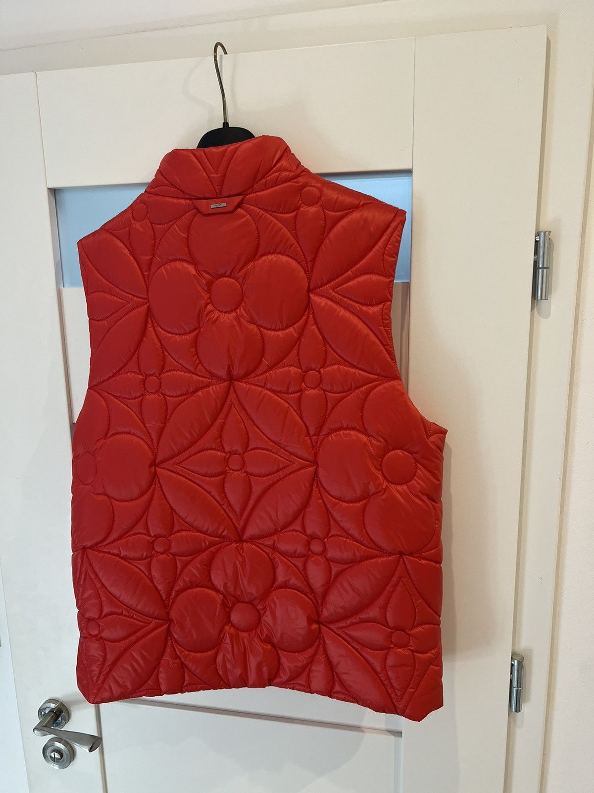 Louis Vuitton Louis Vuitton Padded Flower Gilet SS22 Size US M / EU 48-50 / 2 - 3 Thumbnail