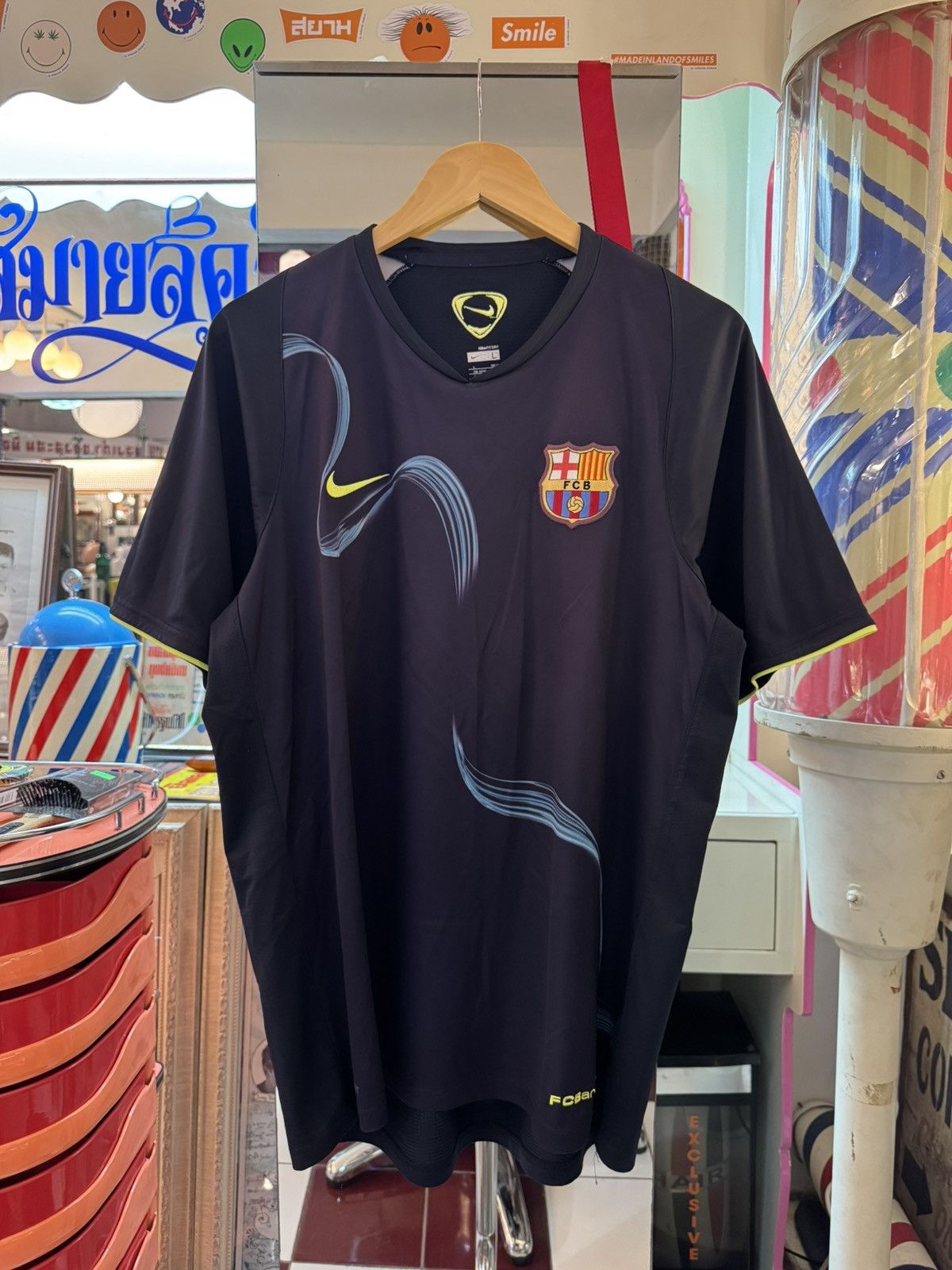 Nike Vintage FC Barcelona 2008-09 Nike Total 90 Training Jersey Size US L / EU 52-54 / 3 - 1 Thumbnail