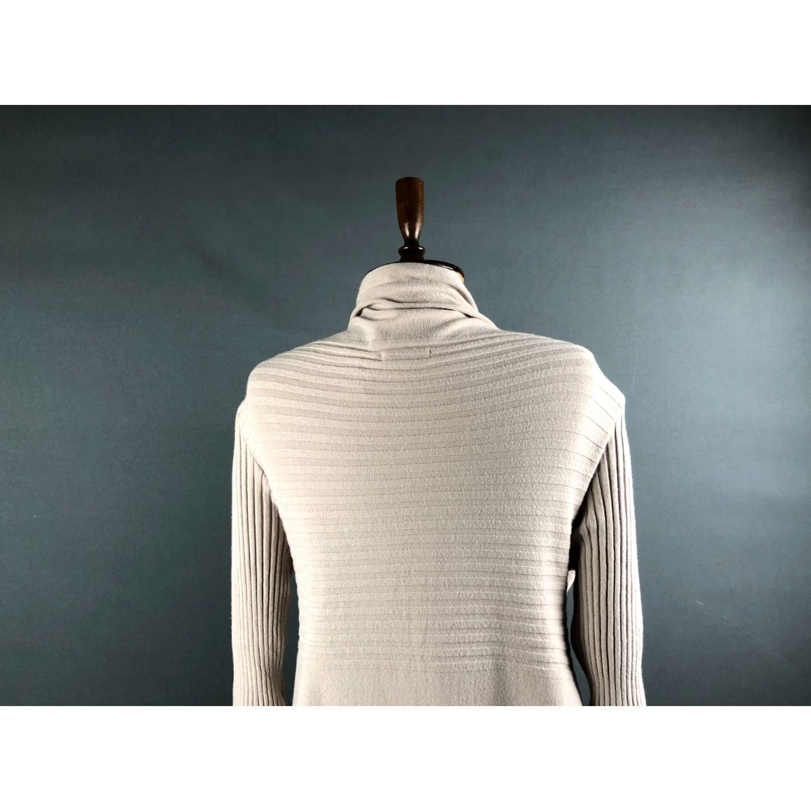 Sarah Pacini Sarah Pacini Women's Cardigan Sweater Beige Wool Blend V-Neck Belted Asymmetric Hem Long Sleeve L Size L / US 10 / IT 46 - 4 Thumbnail
