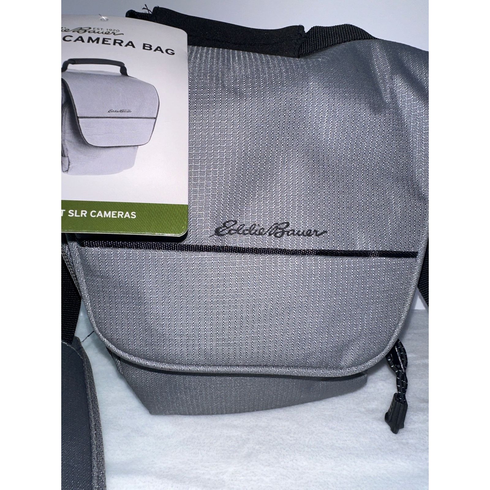 Eddie Bauer Eddie Bauer Gray and Black SLR Camera Bag New With Tags Size ONE SIZE - 3 Thumbnail