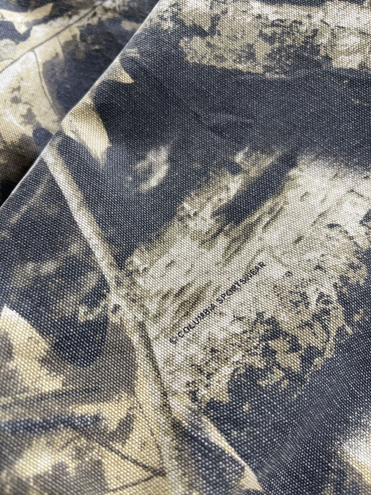 Columbia Vintage Columbia Mossy Oaks Realtree Distressed Jacket Size US XL / EU 56 / 4 - 19 Thumbnail