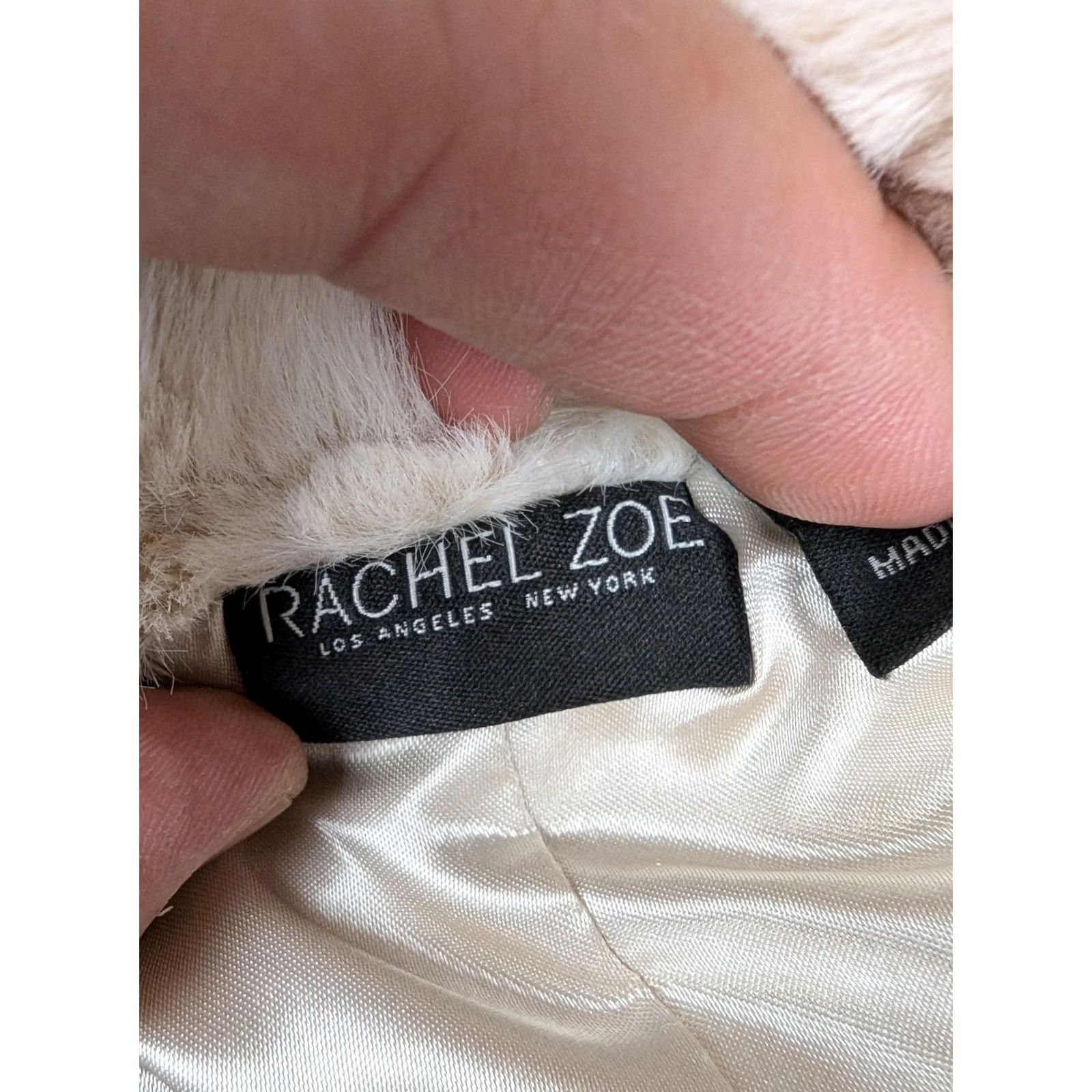 Rachel Zoe VINTAGE Rachel Zoe Vest Womens Large White Faux Fur Lined Open Front Sleeveless Plush Size L / US 10 / IT 46 - 3 Thumbnail