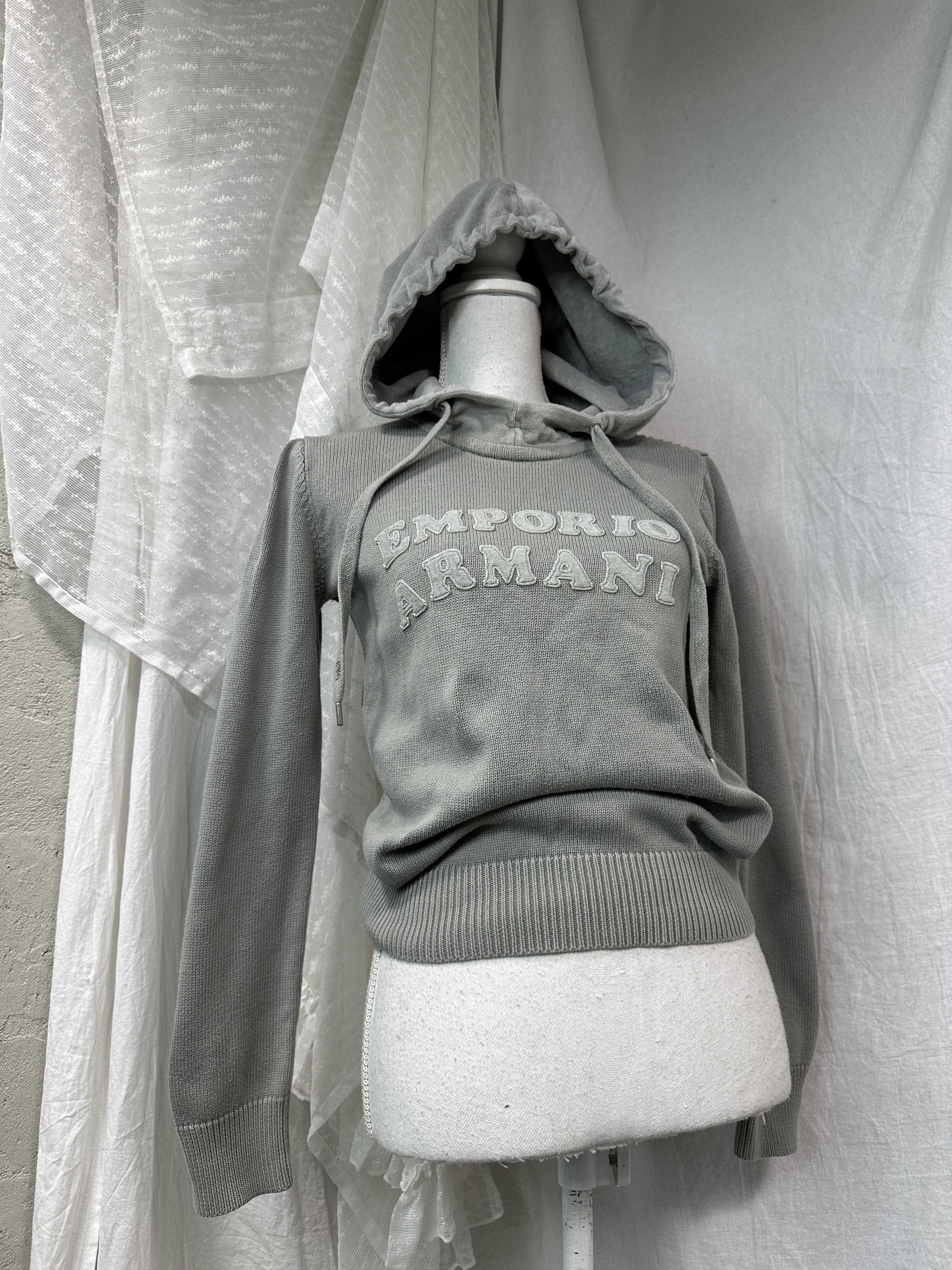 Emporio Armani Vintage Streetwear Old Money Emporio Armani Hoodie Y2K Size US S / EU 44-46 / 1 - 1 Thumbnail