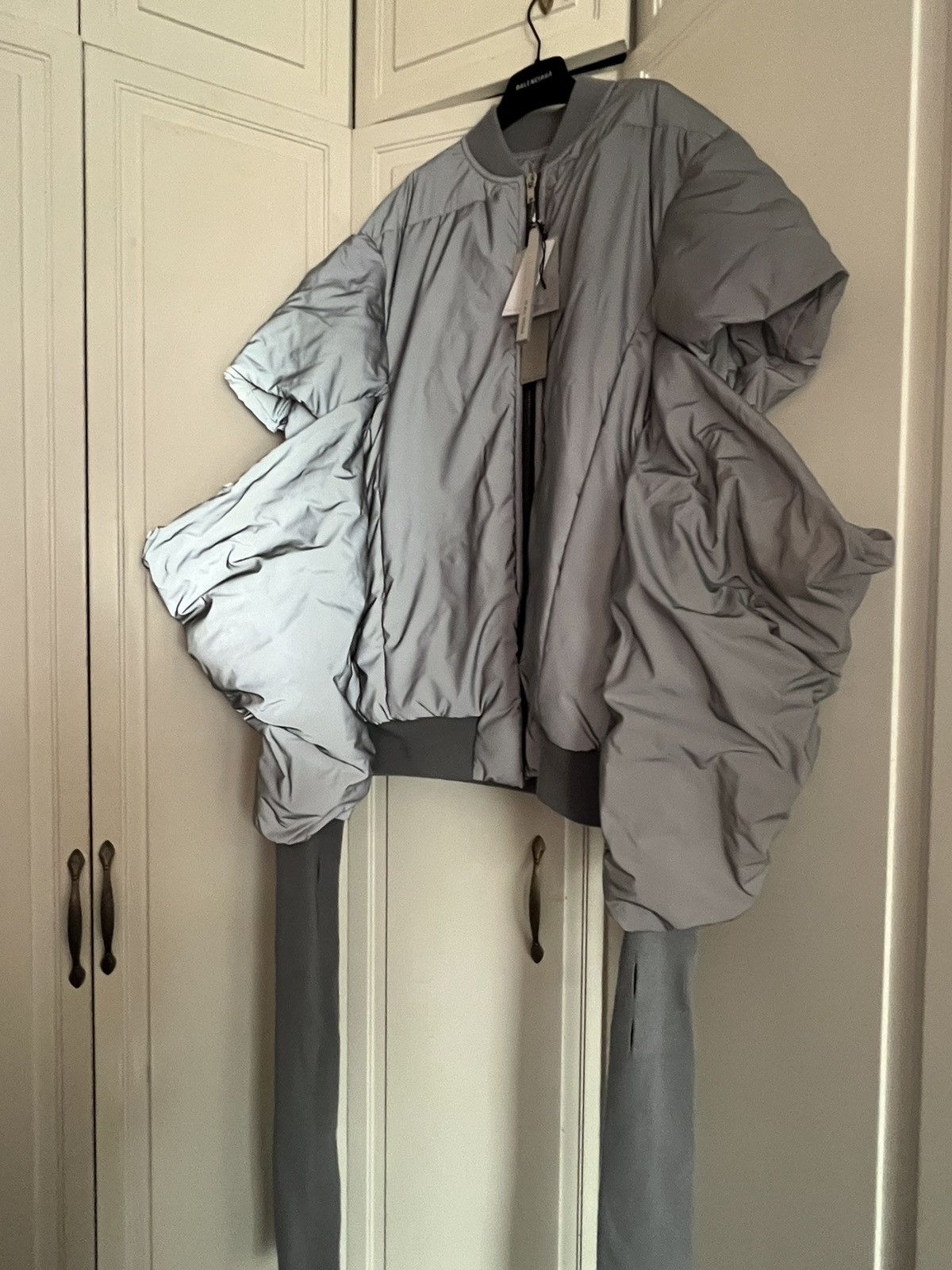 Rick Owens 🔥 Reflective Rick Owens FW22 Strobe Gauntlet bomber jacket Size US S / EU 44-46 / 1 - 3 Thumbnail