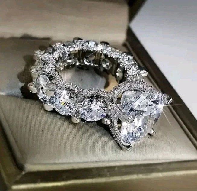 Other Women's Full Cubic Zirconia Ring Couple Ring Men's Ring 8 Size ONE SIZE - 2 Thumbnail