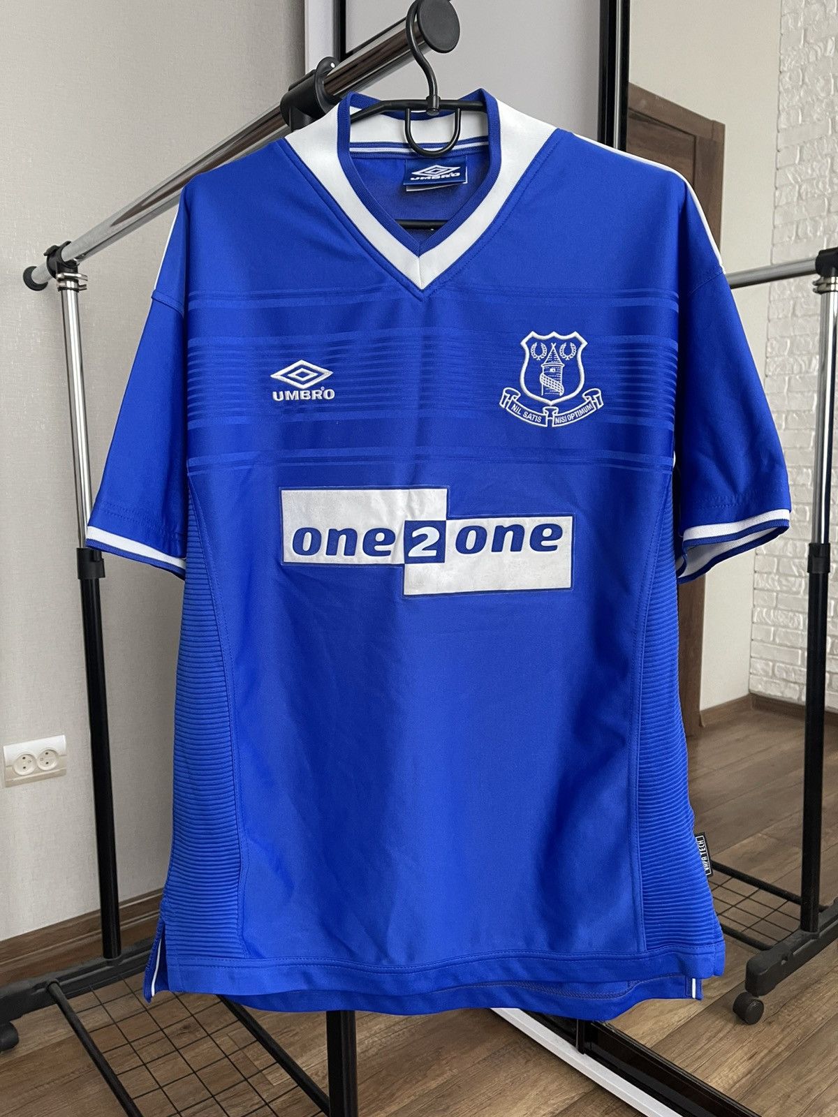 Umbro 1999/2000 Umbro Everton Vintage Soccer Jersey Shirt Size US L / EU 52-54 / 3 - 1 Thumbnail