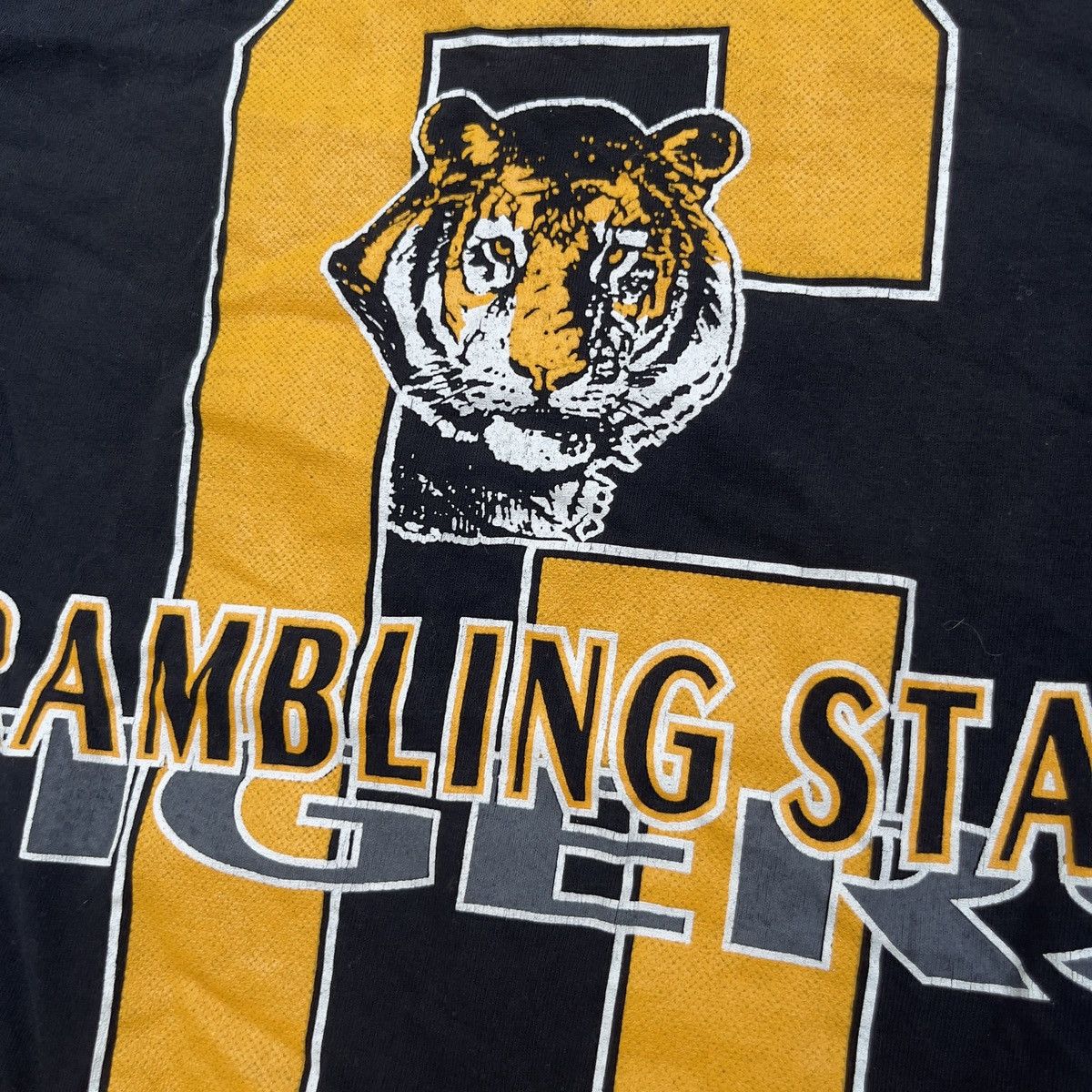 Vintage Vintage 90s Thrashed GRAMBLING UNIVERSITY GU Shirt Size US XL / EU 56 / 4 - 2 Thumbnail