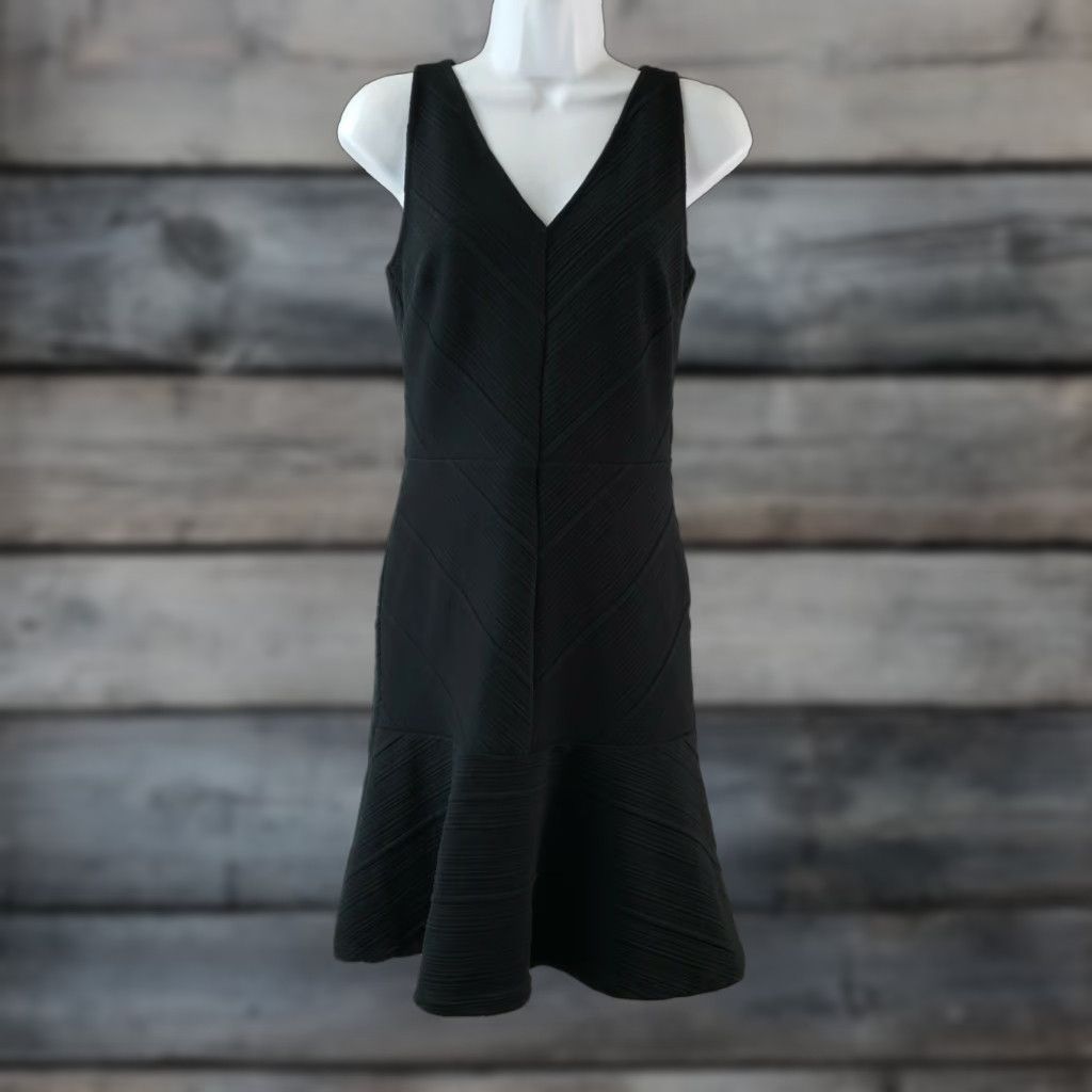 Loft LOFT Ann Taylor Womens Dress SZ 0 Black Sleeveless V-Neck Zip Short Little Black Dress Fit & Flare Womens Size XS / US 0-2 / IT 36-38 - 1 Thumbnail