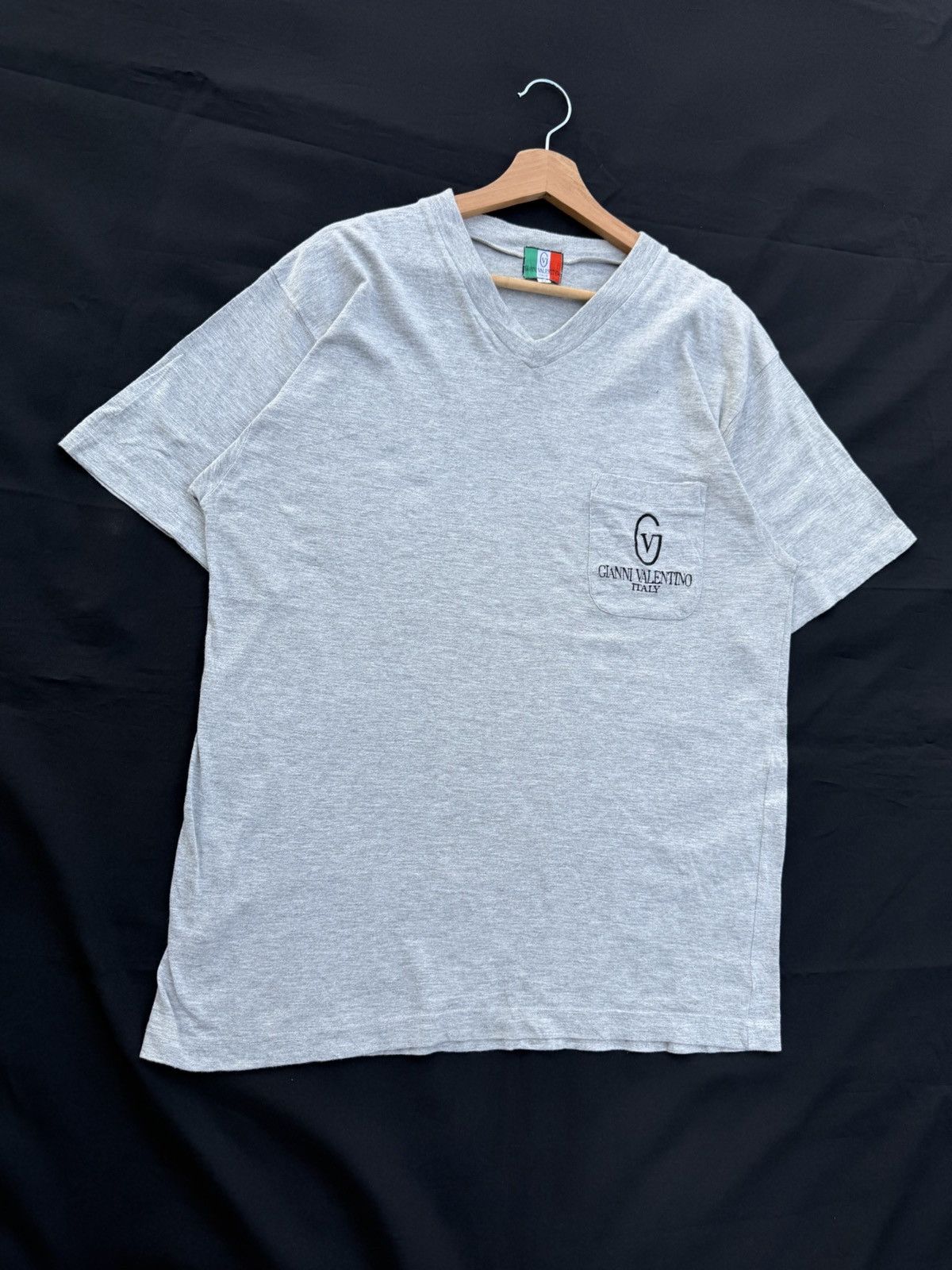 Gianni Valentino Rare Vintage 90s Gianni Valentino Small Logo Pocket Tshirt Size US L / EU 52-54 / 3 - 3 Thumbnail