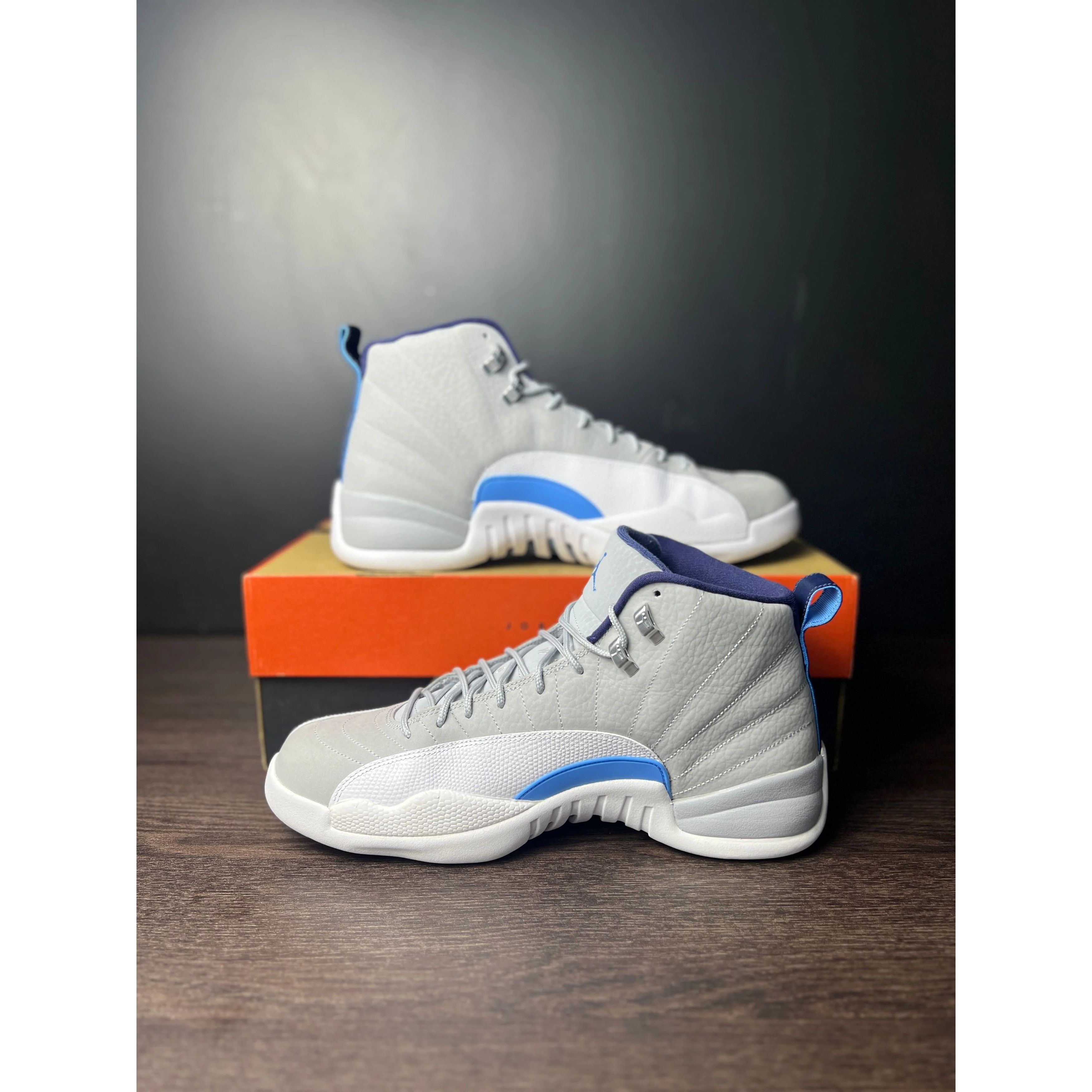 Jordan Brand Air Jordan 12 Retro "Grey University Blue" **PRE-OWNED** Size US 13 / EU 46 - 2 Thumbnail
