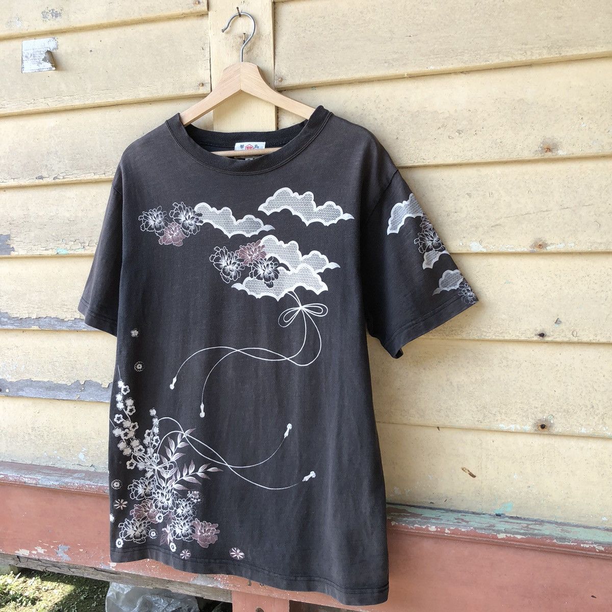 If Six Was Nine 🔥Faded🔥 Vintage y2k Koi Fish Embroided Sunfaded Tshirt Size US L / EU 52-54 / 3 - 5 Thumbnail