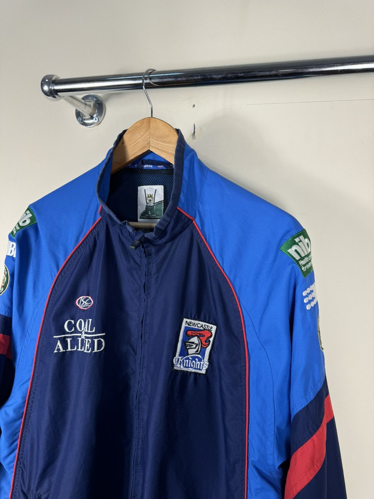 Vintage Vintage Newcastle Knights NRL Rugby 2004 Zip Track Jacket Size US L / EU 52-54 / 3 - 2 Thumbnail