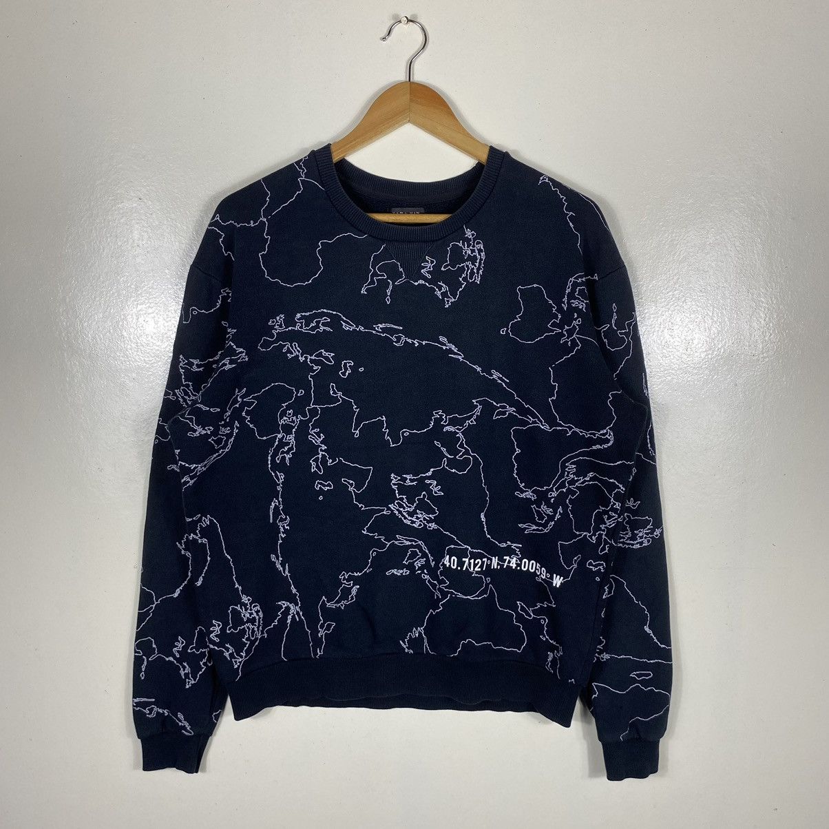 image of Zara Man Map Sweatshirt in Black, Men's (Size XL)