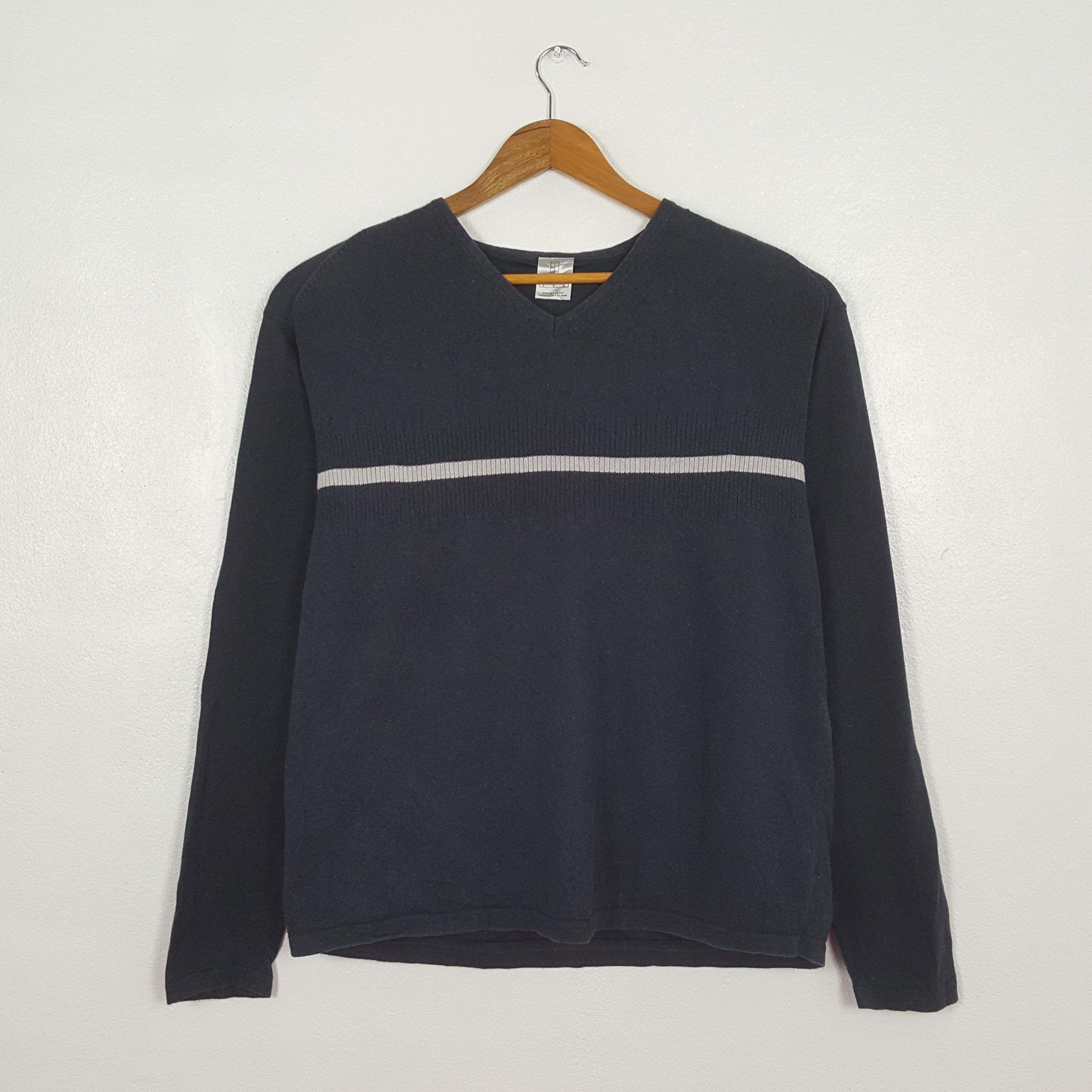 Nike Vintage Nike Sportswear Sweatshirt C321N1 Size US L / EU 52-54 / 3 - 1 Thumbnail