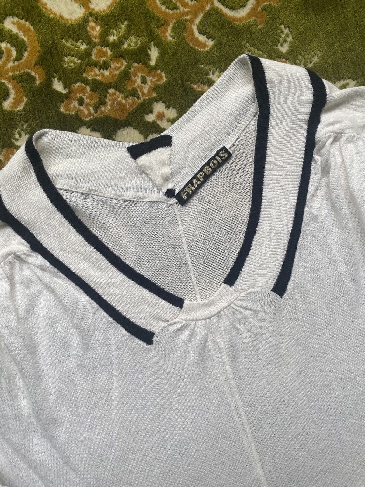 Frapbois 2000s – Frapbois White V Neck Blouse Size ONE SIZE - 3 Thumbnail