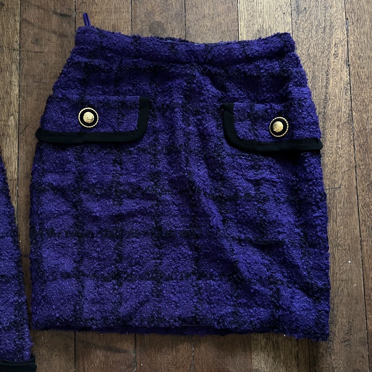 Versace FW 1993-1994 Gianni Versace Couture Boucle Jacket And skirt Size XS / US 0-2 / IT 36-38 - 3 Thumbnail