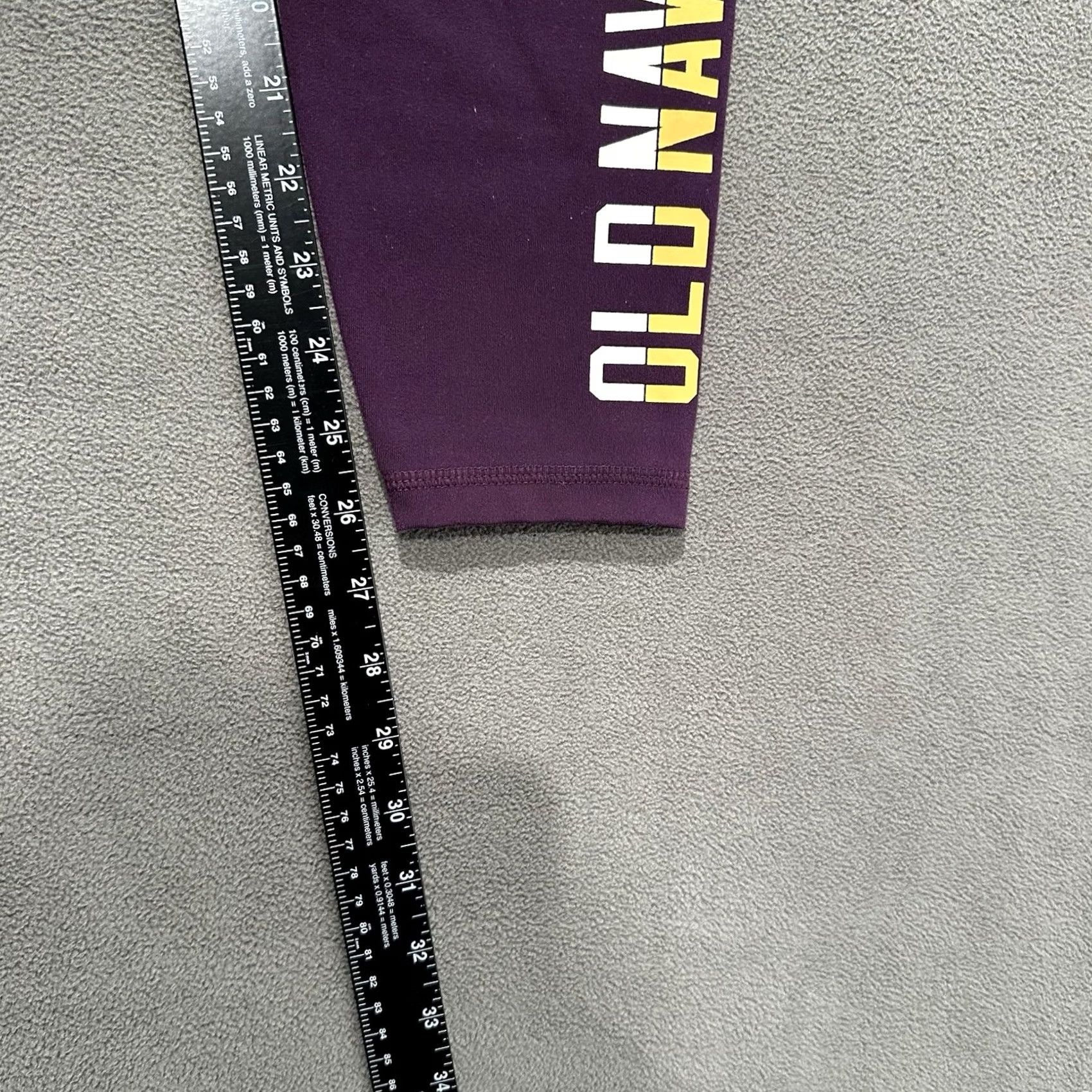 Old Navy Old Navy Leggings Womens Small Purple Go Dry Yoga Ankle Stretch EUC Size 28" / US 6 / IT 42 - 6 Thumbnail