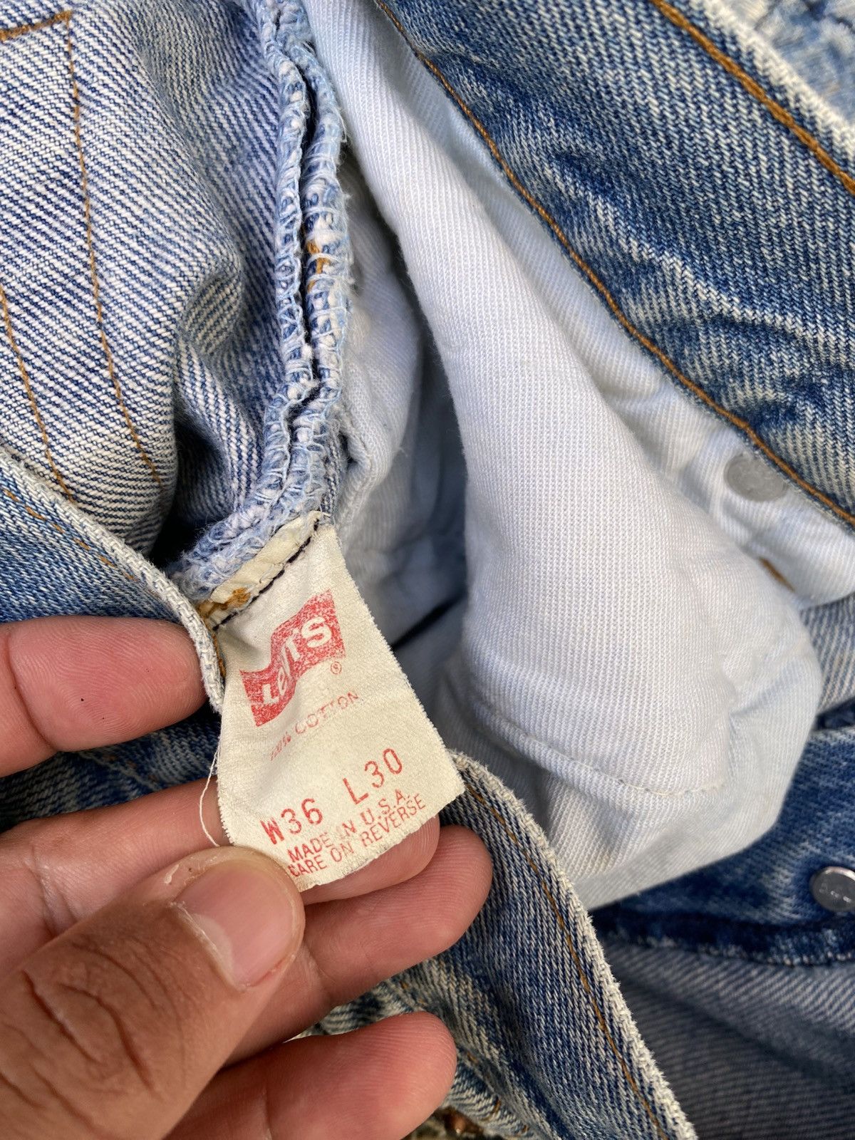 Levi's Vintage Clothing W35x27.5 Vintage levi's 501 distressed made in USA Size US 35 - 8 Thumbnail