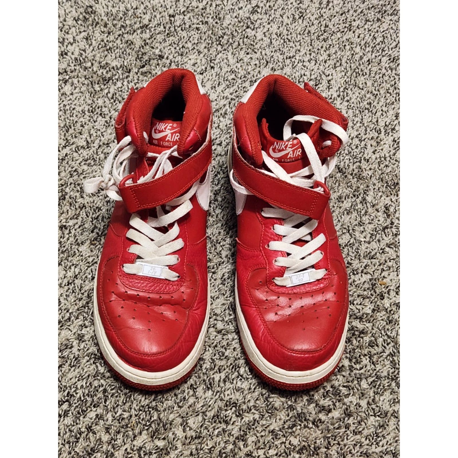 Nike VINTAGE Nike Air Force One High Top Sneaker Red White 2011 US 9 Men Mid Top Leather Rubber Fabric Nike Air Force 1 Athletic Basketball Shoes Mens Size US M / EU 48-50 / 2 - 2 Thumbnail