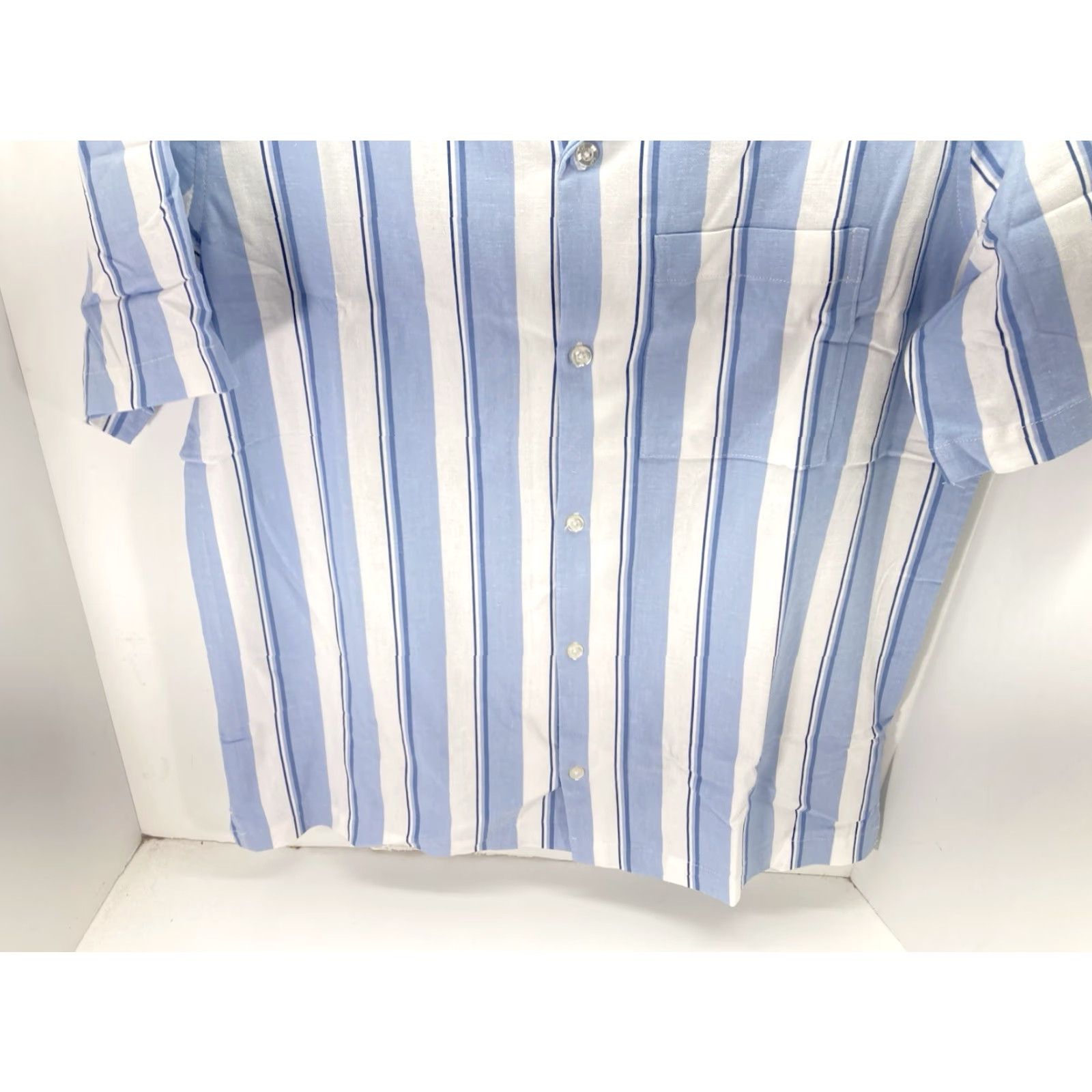 Gap VINTAGE Gap Linen Camp Shirt Men S Blue Stripe Button-Up Linen Blend Casual NWT Size US S / EU 44-46 / 1 - 3 Thumbnail