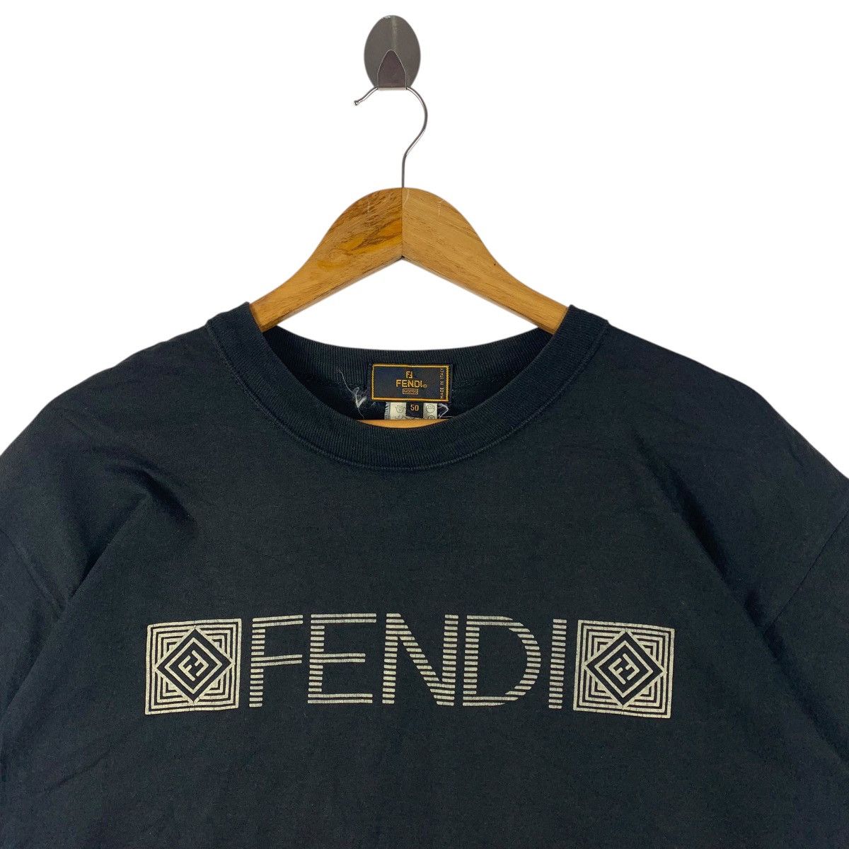 Fendi Vintage FENDI big spellout designer tee Size US M / EU 48-50 / 2 - 2 Thumbnail