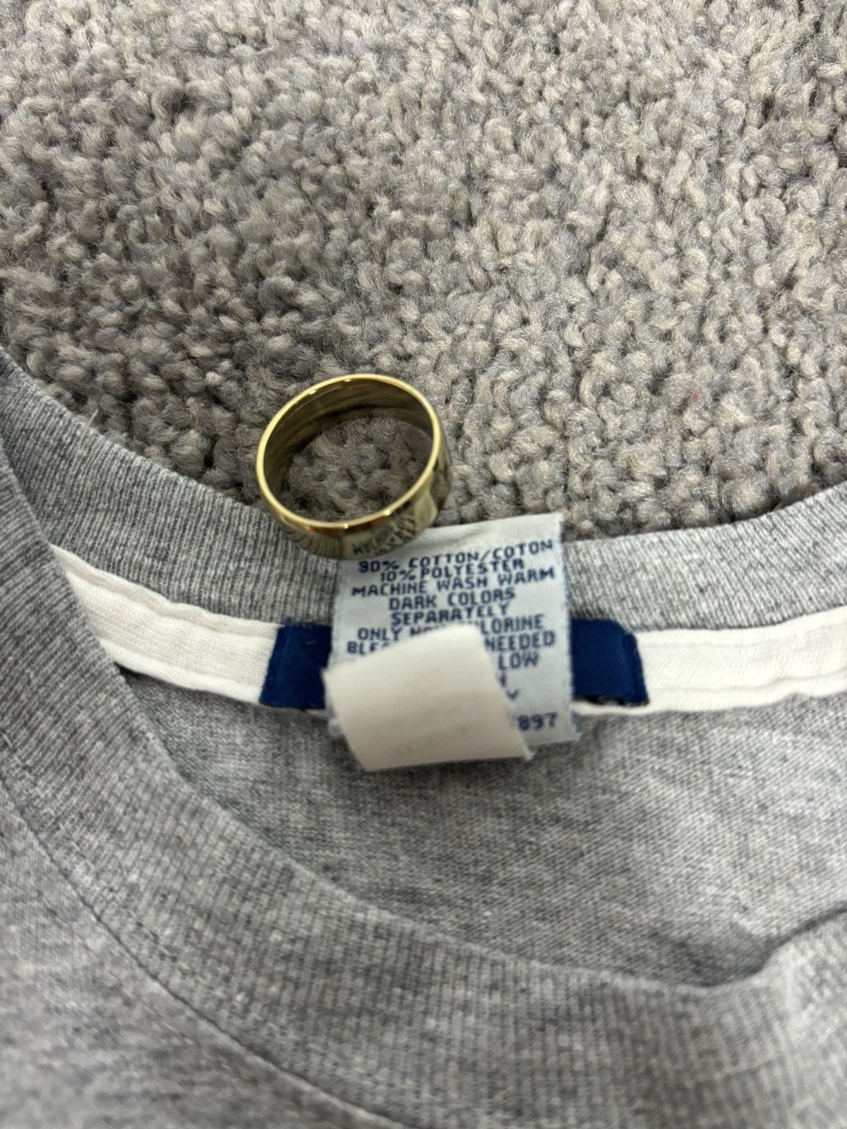Old Navy Y2k gray old navy spell out long sleeve tshirt Size US S / EU 44-46 / 1 - 3 Thumbnail