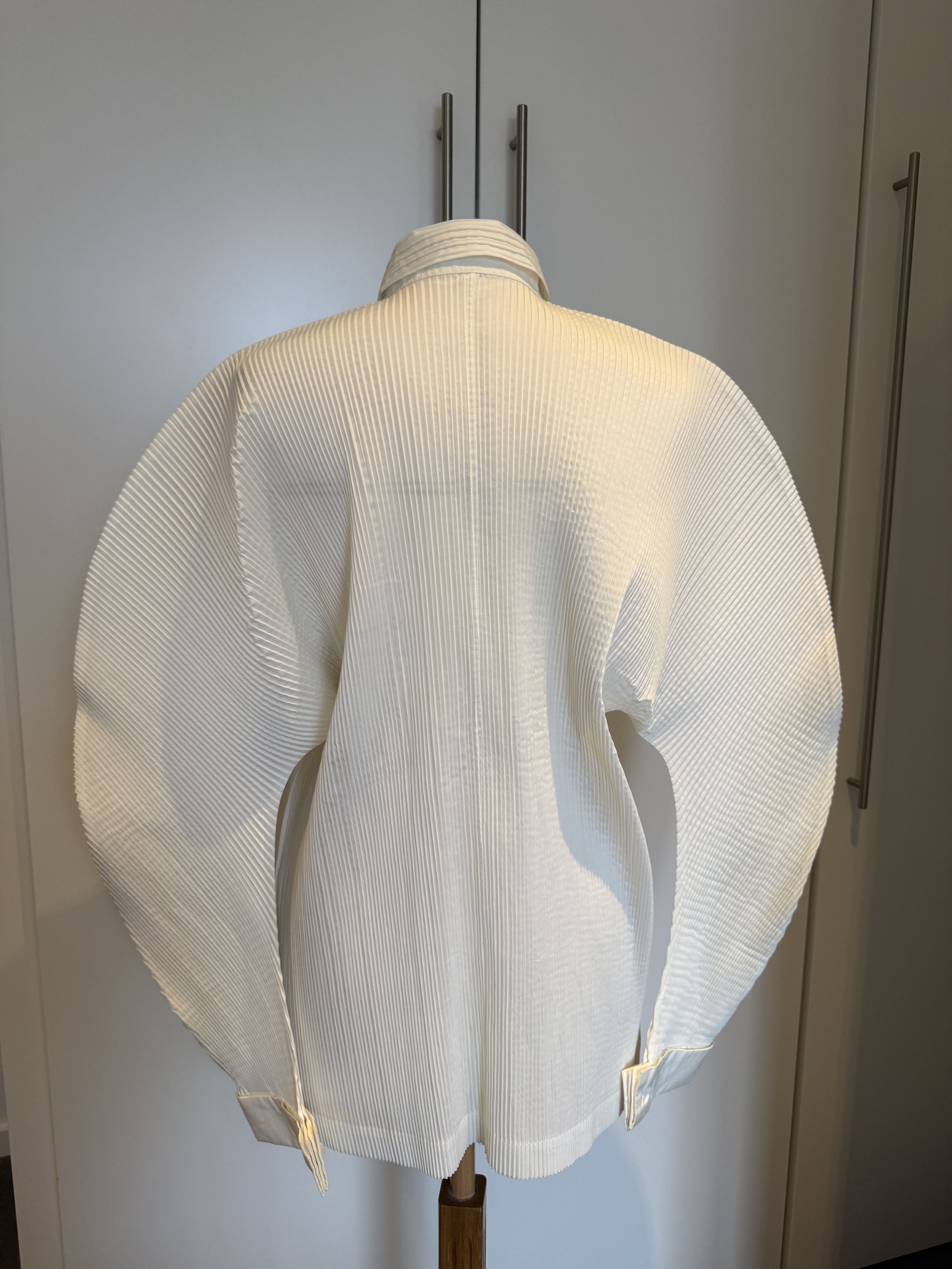 Issey Miyake Issey Miyake 1991 Archival Sculptural Pleated Circle Blouse Size M / US 6-8 / IT 42-44 - 2 Thumbnail
