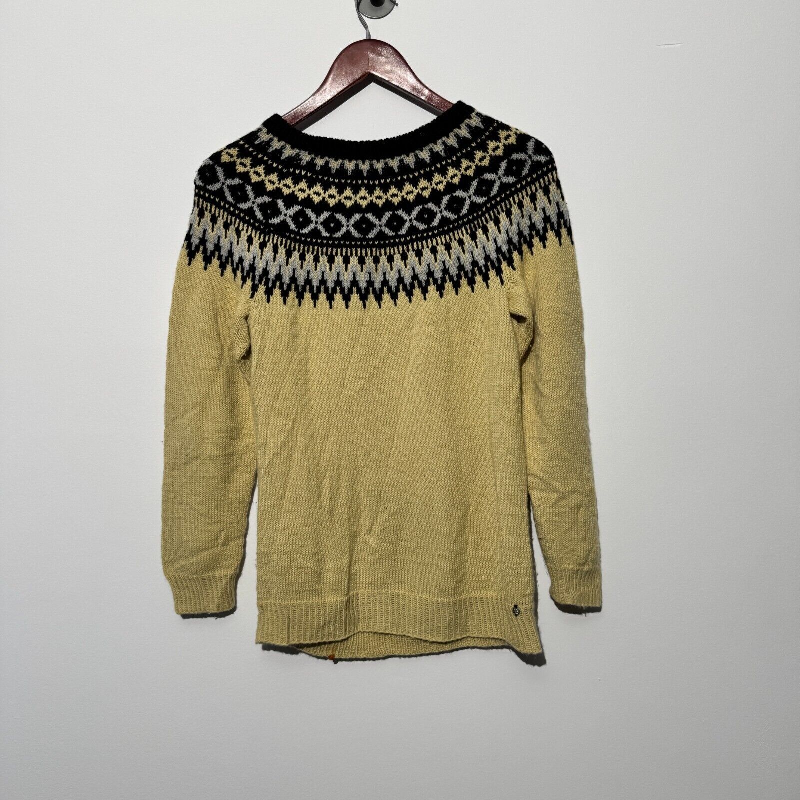 Vintage Vintage Unisex Yellow Wool Sweater Size S Norway Christmas Size US S / EU 44-46 / 1 - 8 Thumbnail