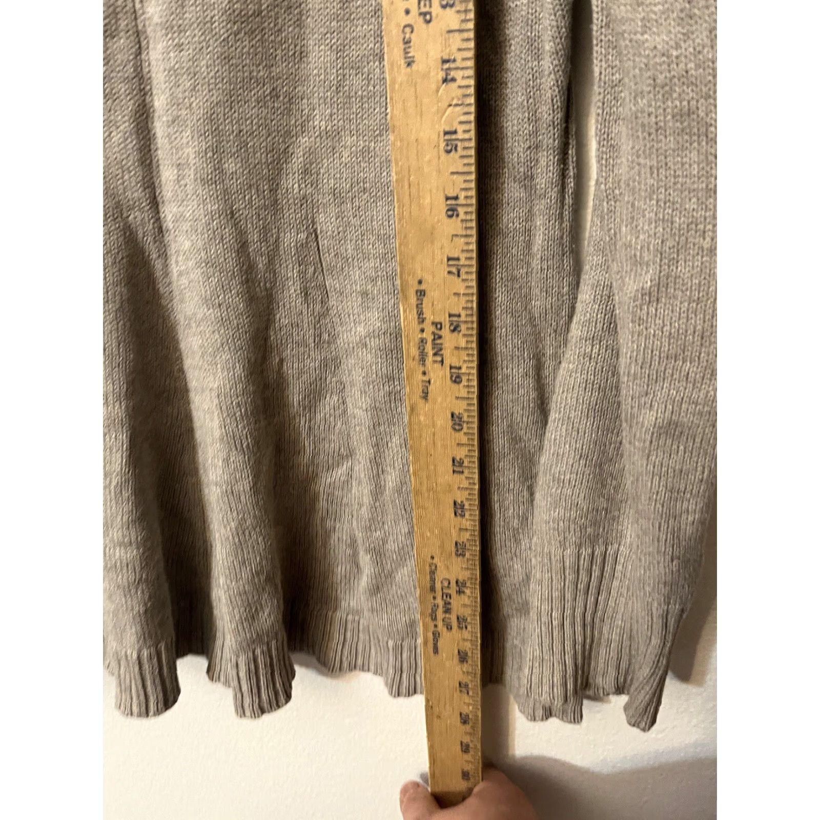 Calvin Klein Calvin Klein Sweater Large taupe v neck long sleeve Womens Size L / US 10 / IT 46 - 4 Thumbnail