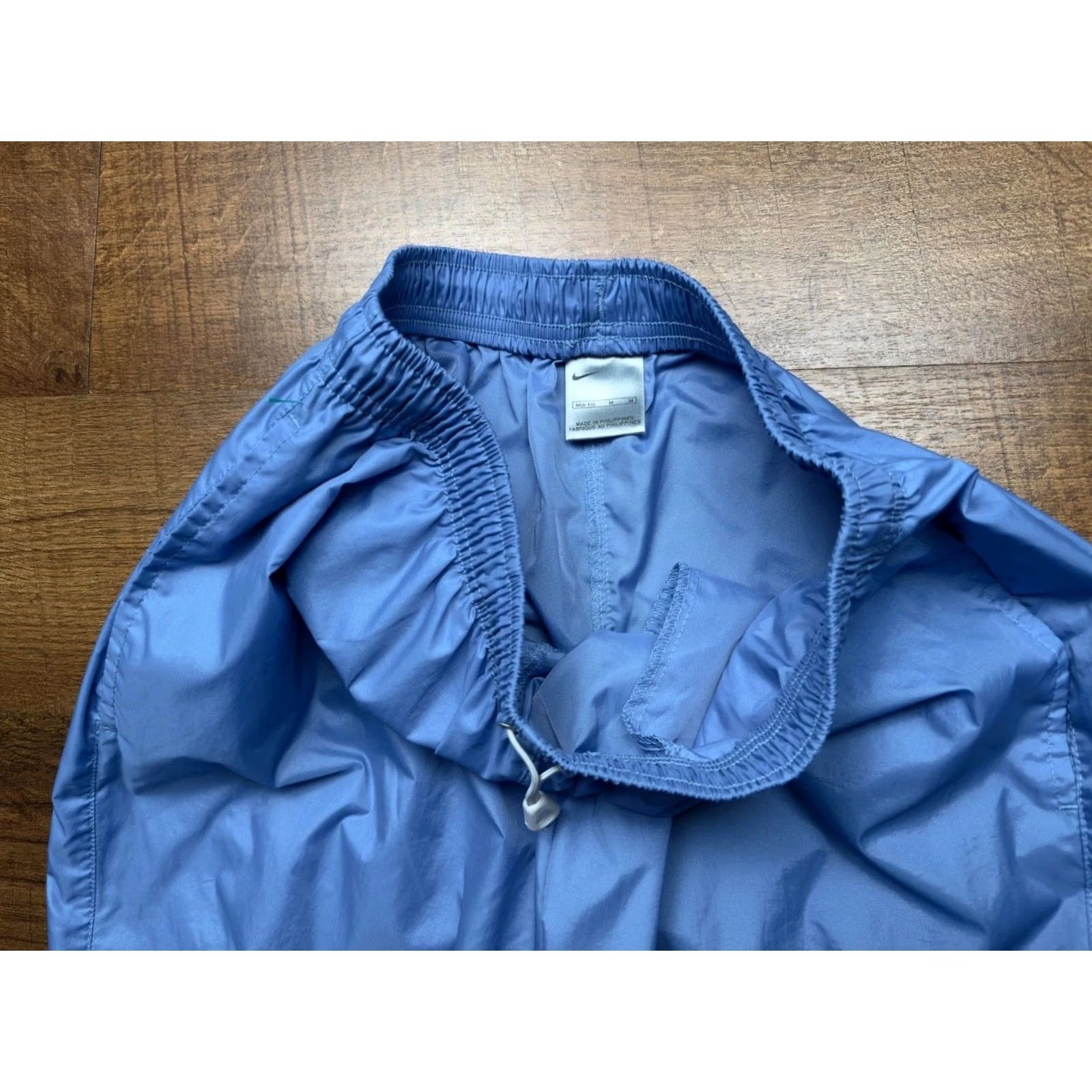 Nike VTG Y2K Nike Mens Track Pants Light Blue M Nylon Windbreaker Pockets Drawstring Ankle Zips 31in Inseam Sports Athleisure 90s Mens Size US 31 - 6 Thumbnail