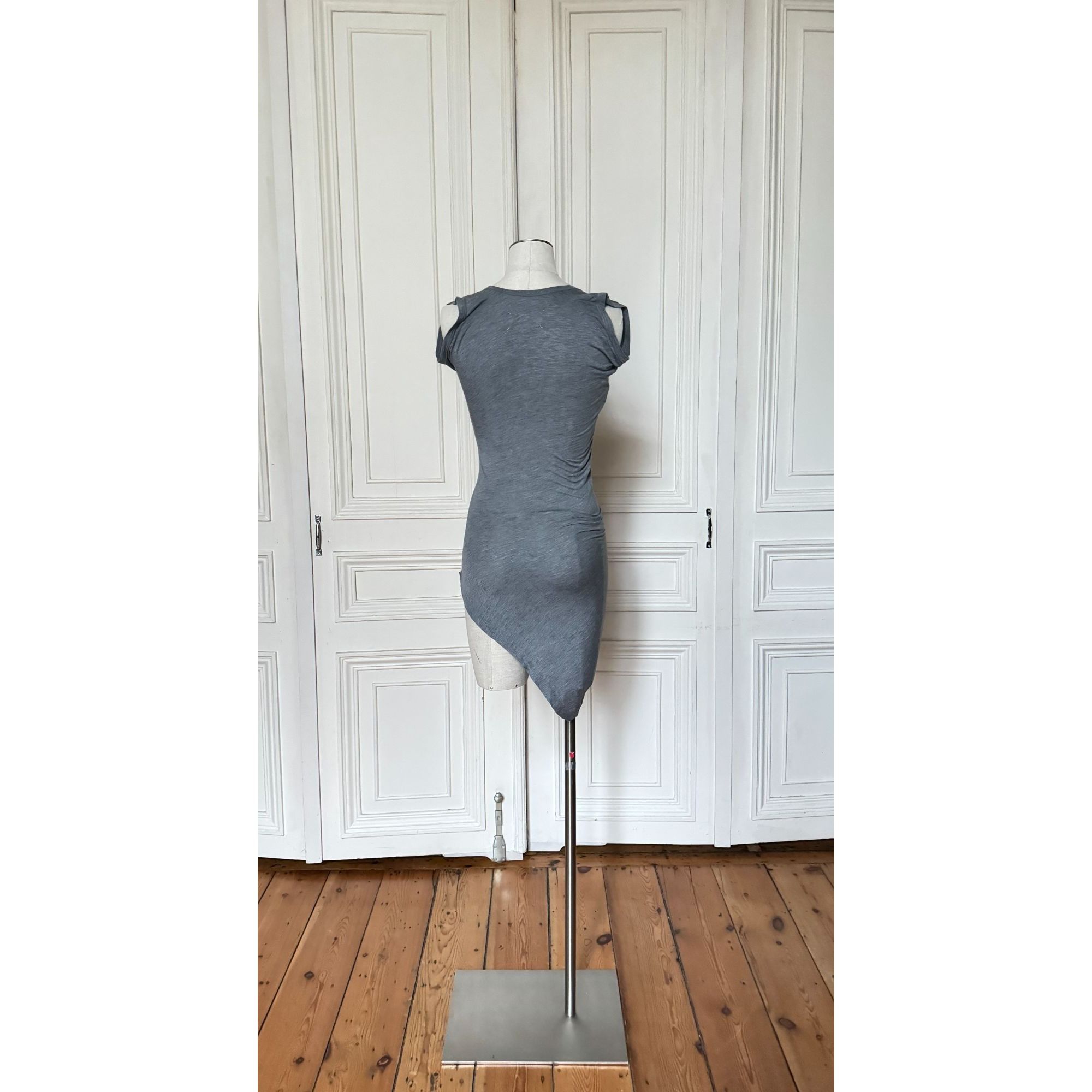 Maison Margiela Fall / Winter 2005 Grey Asymmetric T-Shirt Size S / US 4 / IT 40 - 3 Thumbnail