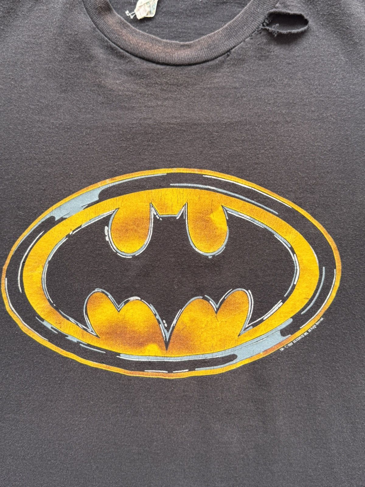 DC Comics Vintage 1989 Batman Logo Tee Shirt Distressed Single Stitch Size US M / EU 48-50 / 2 - 2 Thumbnail