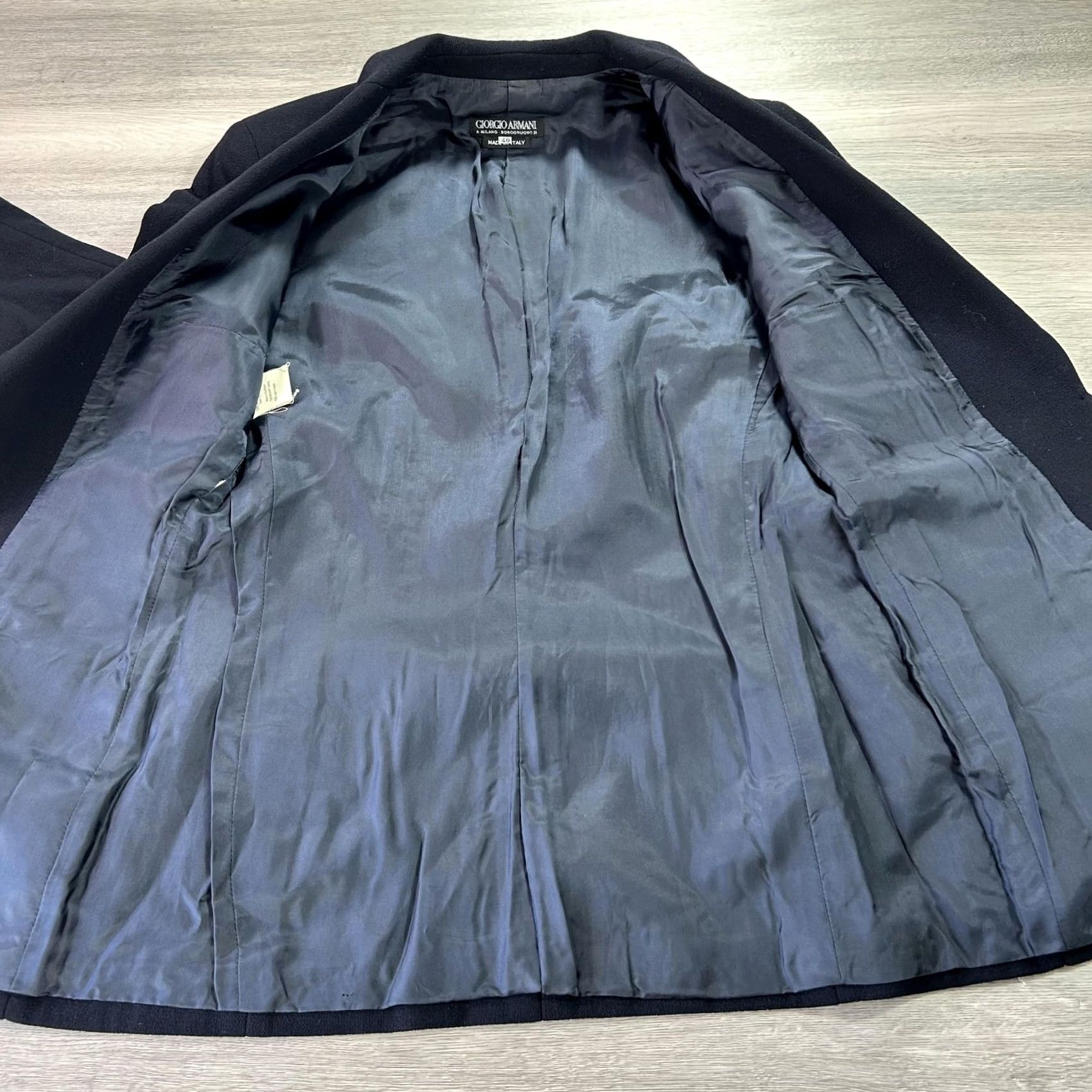 Giorgio Armani VTG Giorgio Armani Blazer Womens 40 Black Wool Made Italy Classic Suit Jacket Shirt? Size S / US 4 / IT 40 - 3 Thumbnail