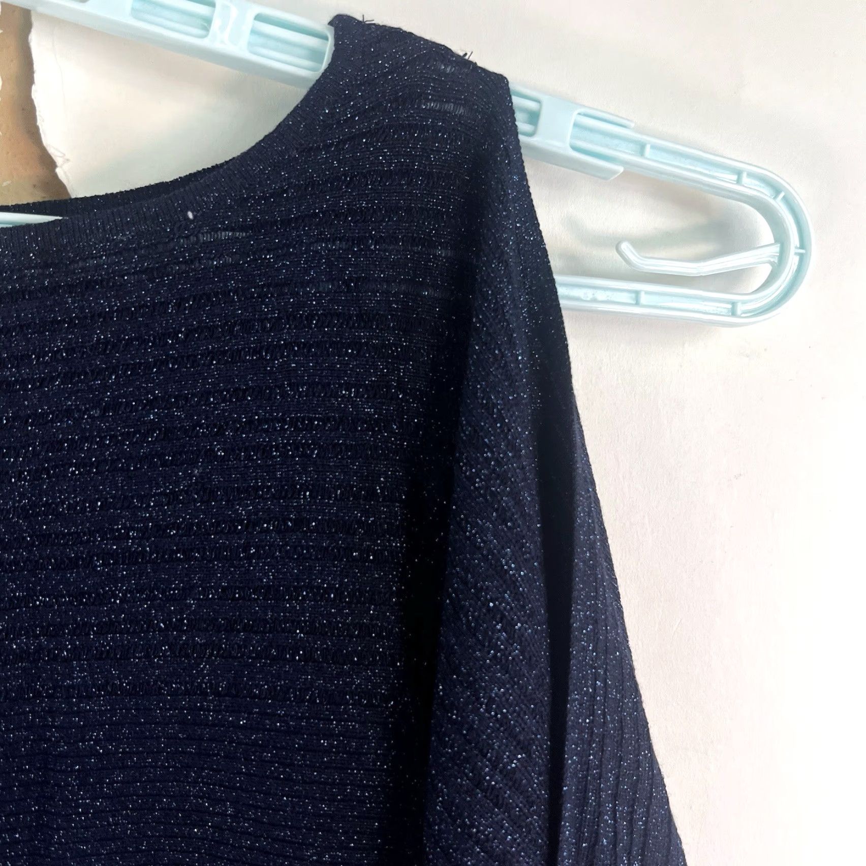 White House Black Market White House Black Market Drapery Tank Sweater Womens XS Blue Metallic NWT Size XS / US 0-2 / IT 36-38 - 3 Thumbnail