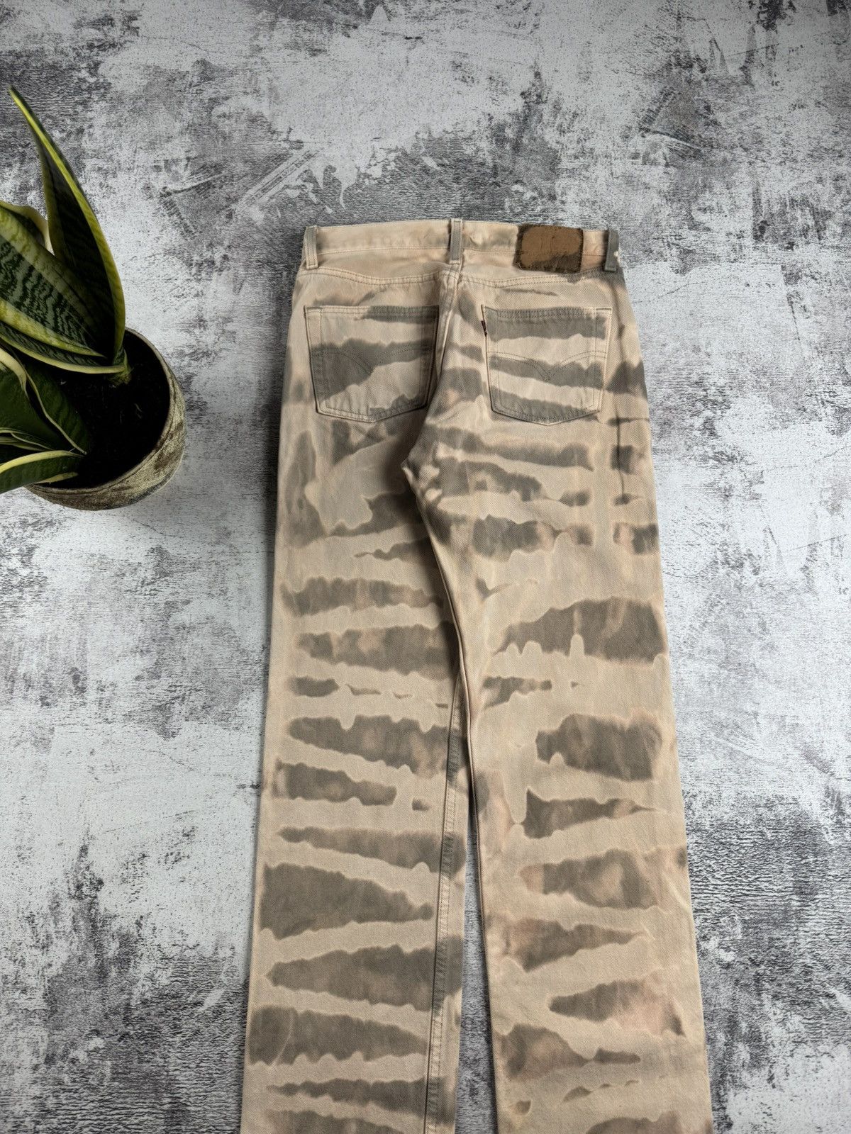 Levi's LEVI’S VINTAGE W30 L32 CUSTOM 1 OF 1 TIE DYE STRIPED DENIM STRAIGHT JEANS TROUSERS Size 30" / US 8 / IT 44 - 5 Thumbnail
