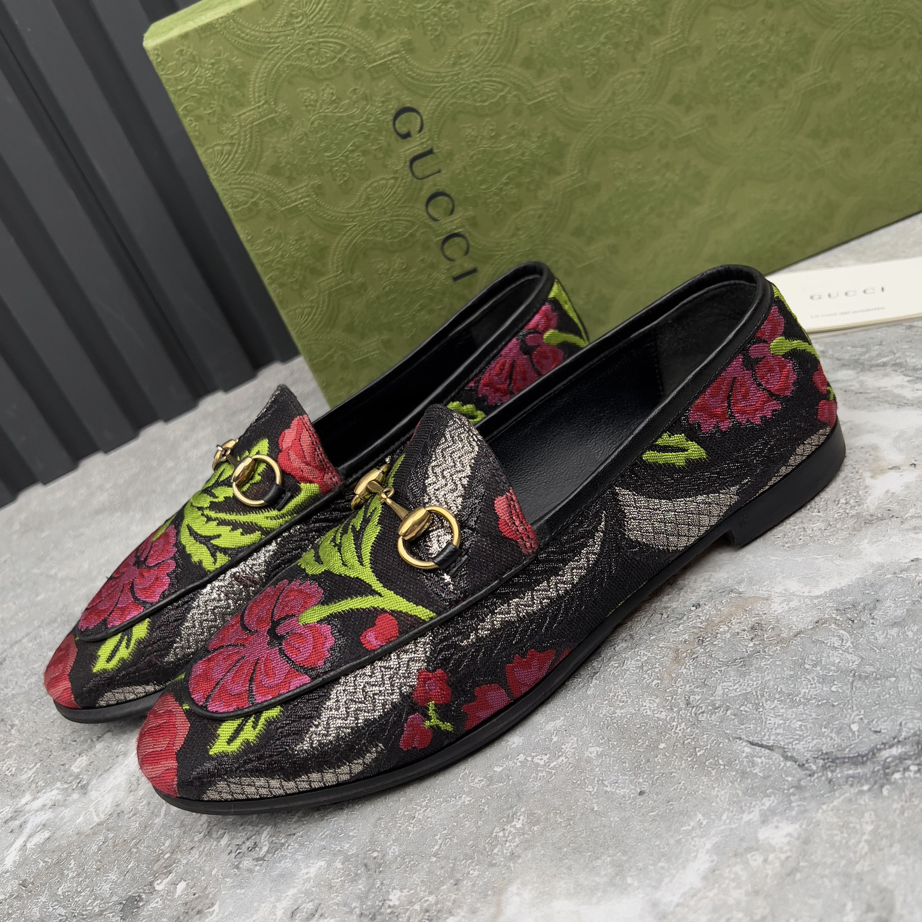 Gucci Flower Pattern Loafers GUCCI Jordaan Floral Embroidered Brocade Horsebit Loafers EU  main image 4