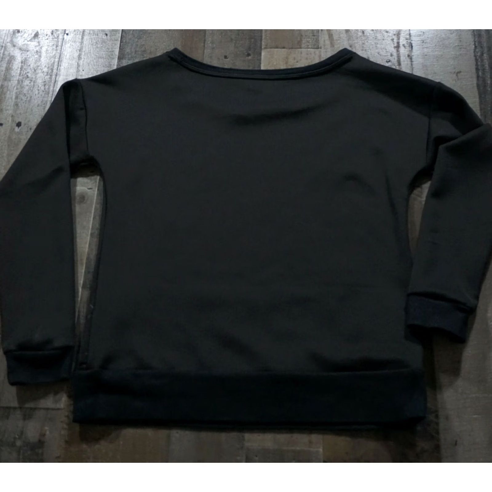 Vintage Rock & Republic Sweatshirt Women XS Black Pullover Beaded Rose Long Sleeve Shirt Size XS / US 0-2 / IT 36-38 - 2 Thumbnail