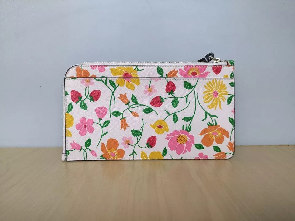 Kate Spade Kate Spade Lucy Strawberry Garden L-Zip Wristlet T-0005 Size ONE SIZE - 2 Thumbnail