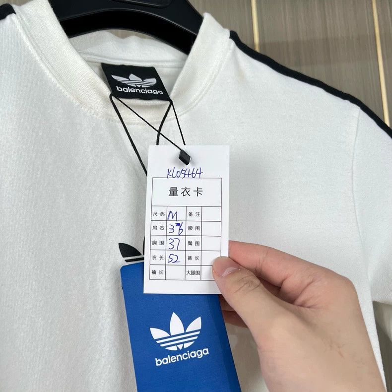 Balenciaga Balenciaga Clover Signature Short Sleeves 2502-Nextarrow Size US M / EU 48-50 / 2 - 7 Thumbnail
