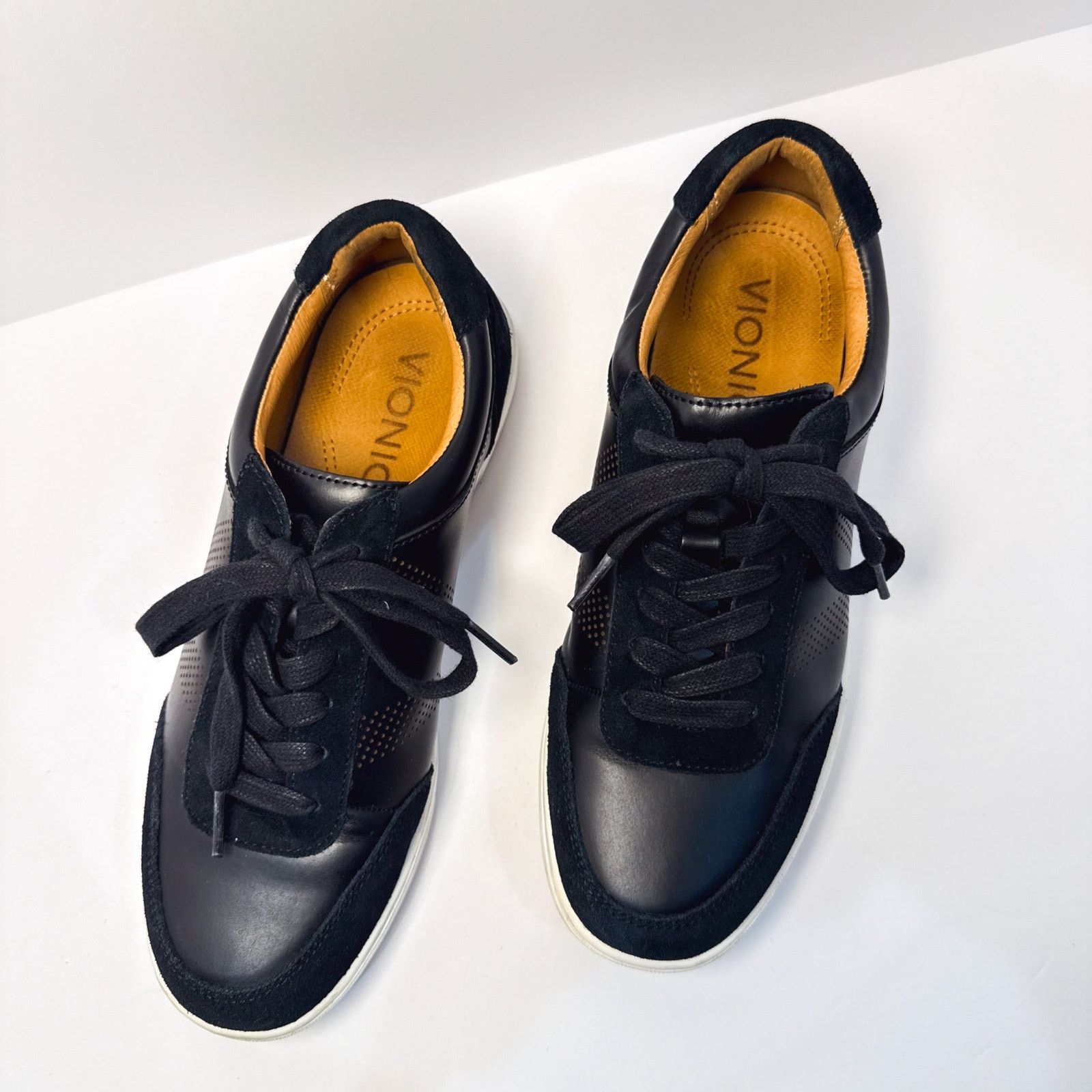 Vionic Vionic Brok LaceUp Shoes | Black | Size 7 Size US 7 / EU 40 - 8 Thumbnail