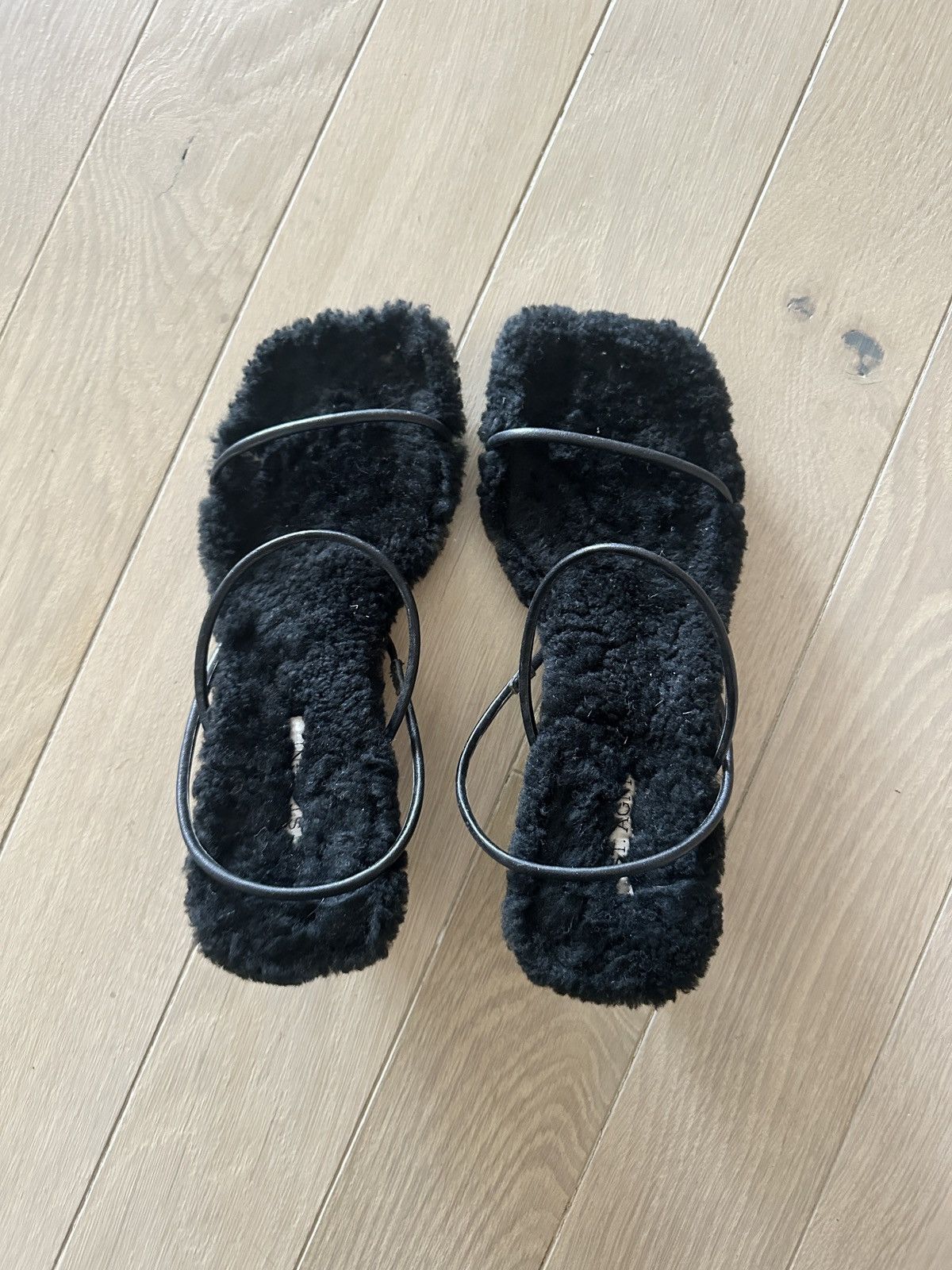St. Agni St Agni Black Shearling Leather Slingback Kitten Heel Sandal Size US 4 / IT 34 - 3 Thumbnail