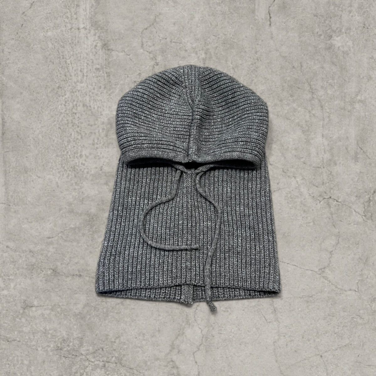 Japanese Brand Vintage style grey bonnet snood hood scarf hat. One size Size ONE SIZE - 3 Thumbnail